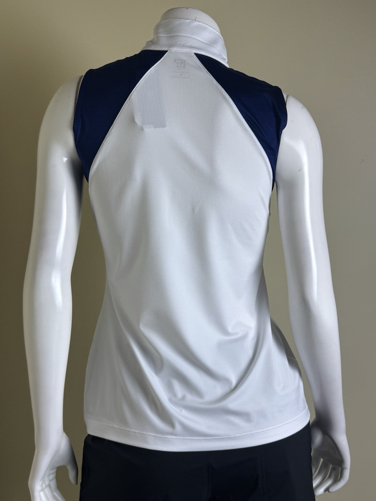 EP New York Women’s Golf Shirt Sz S.    (B.33)