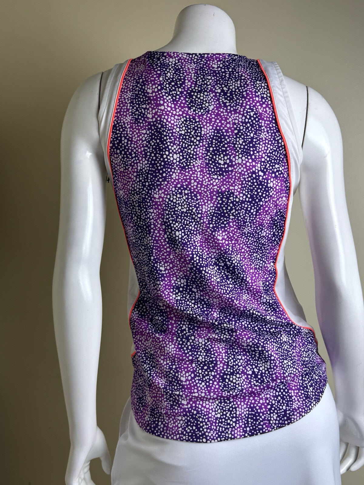 JOFIT Women’s Golf Top Size S      (B.146)