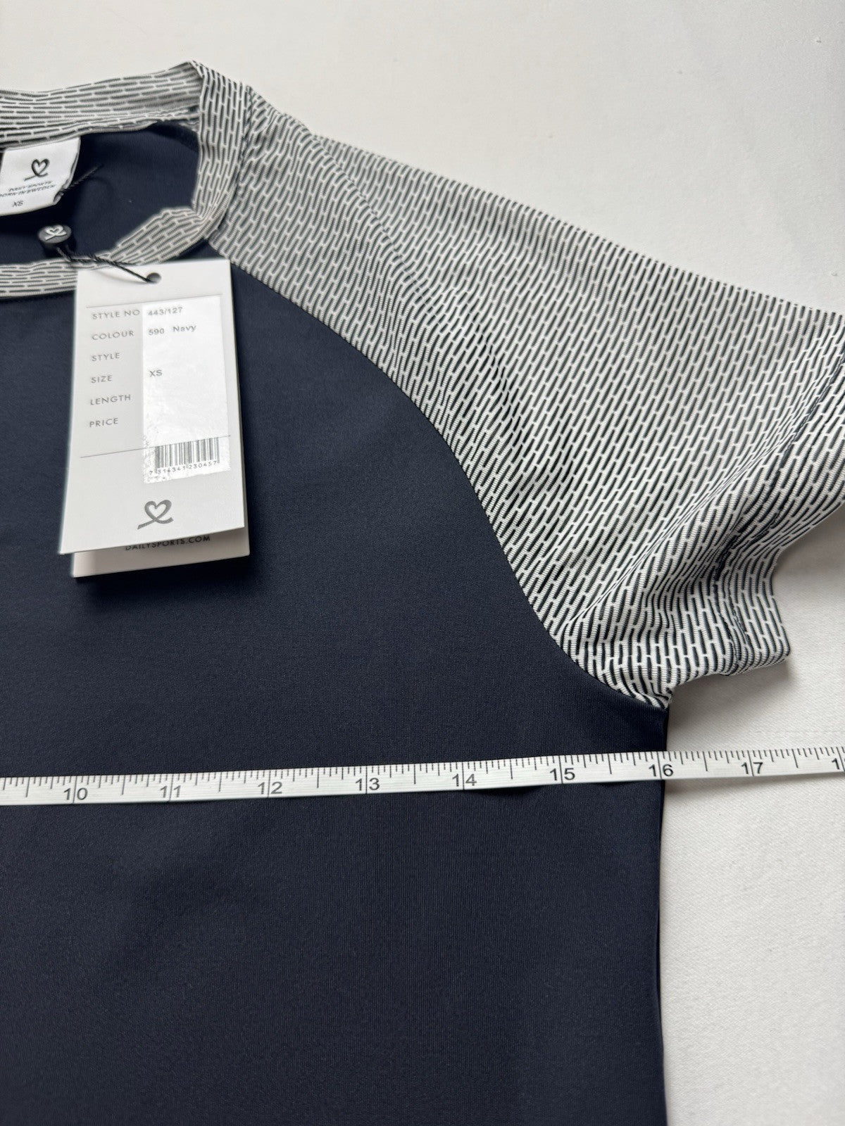 Daily Sports Women’s Golf Shirt Sz XS     (B.148)