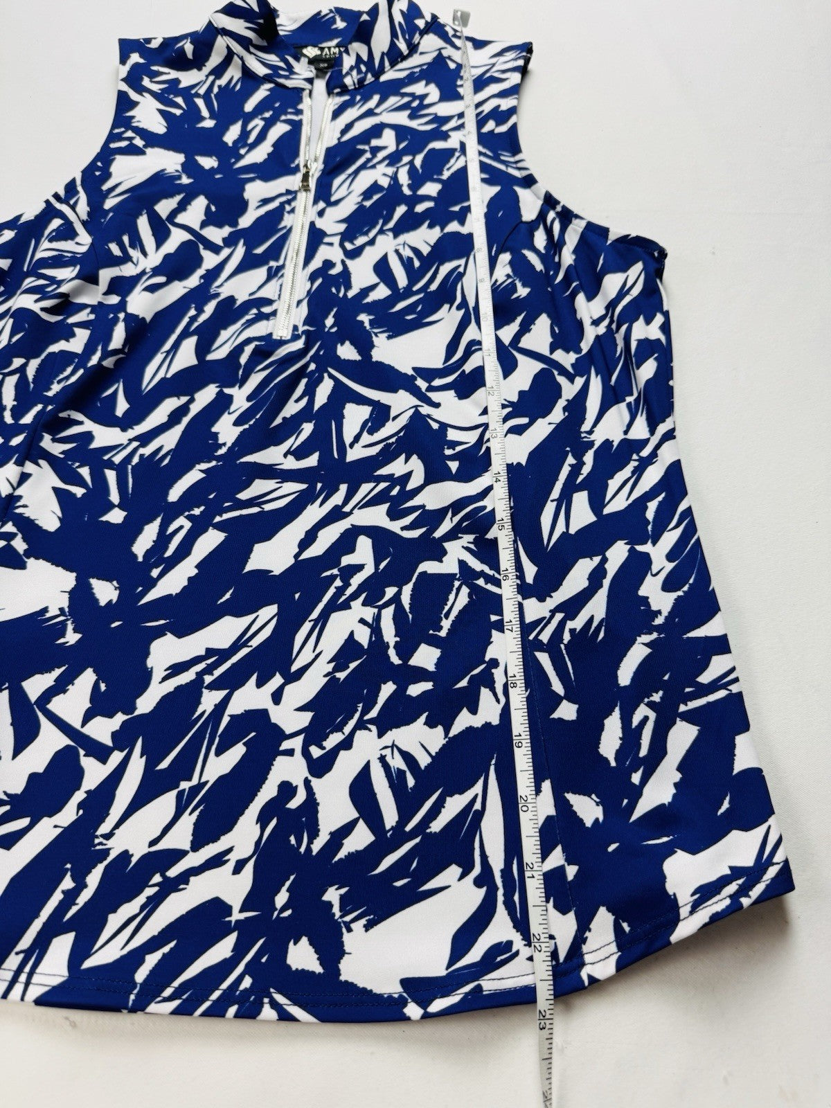 Amy Sport Women's Golf Shirt Sz XS.     (B.145)