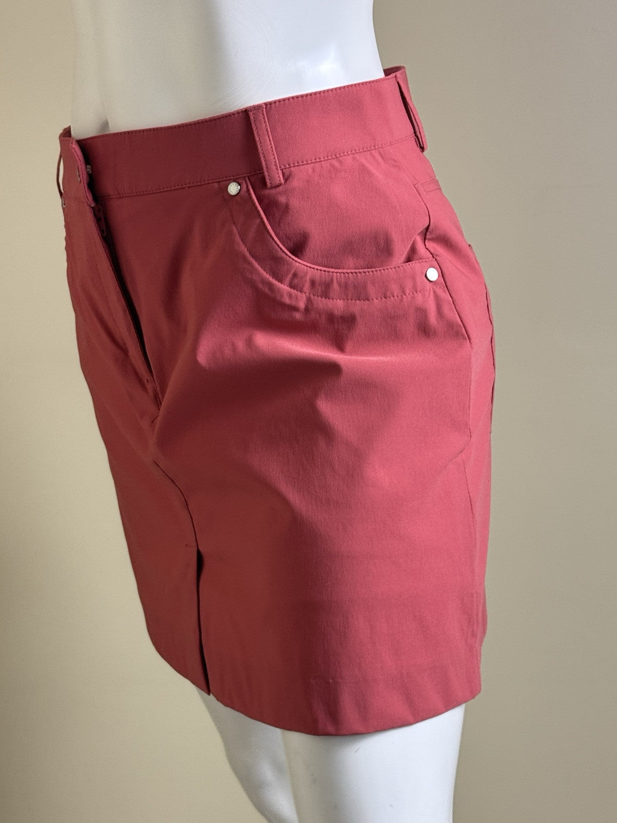 $140 LOHLA Sport Golf Skort The Stellar Skirt  Sz 6.     (B.44)