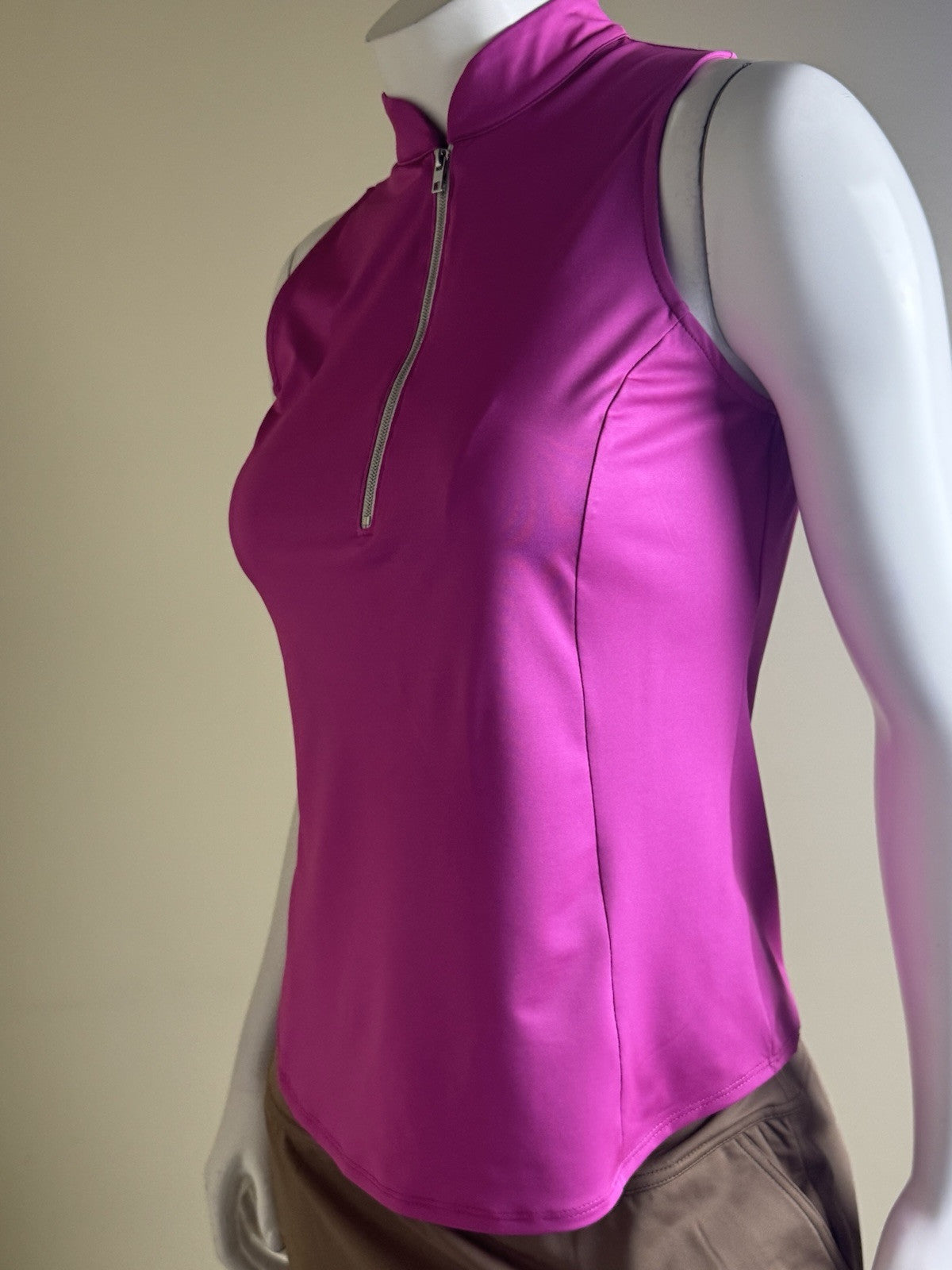 Amy Sport Women's Golf Shirt Sz XS.     (B.43)