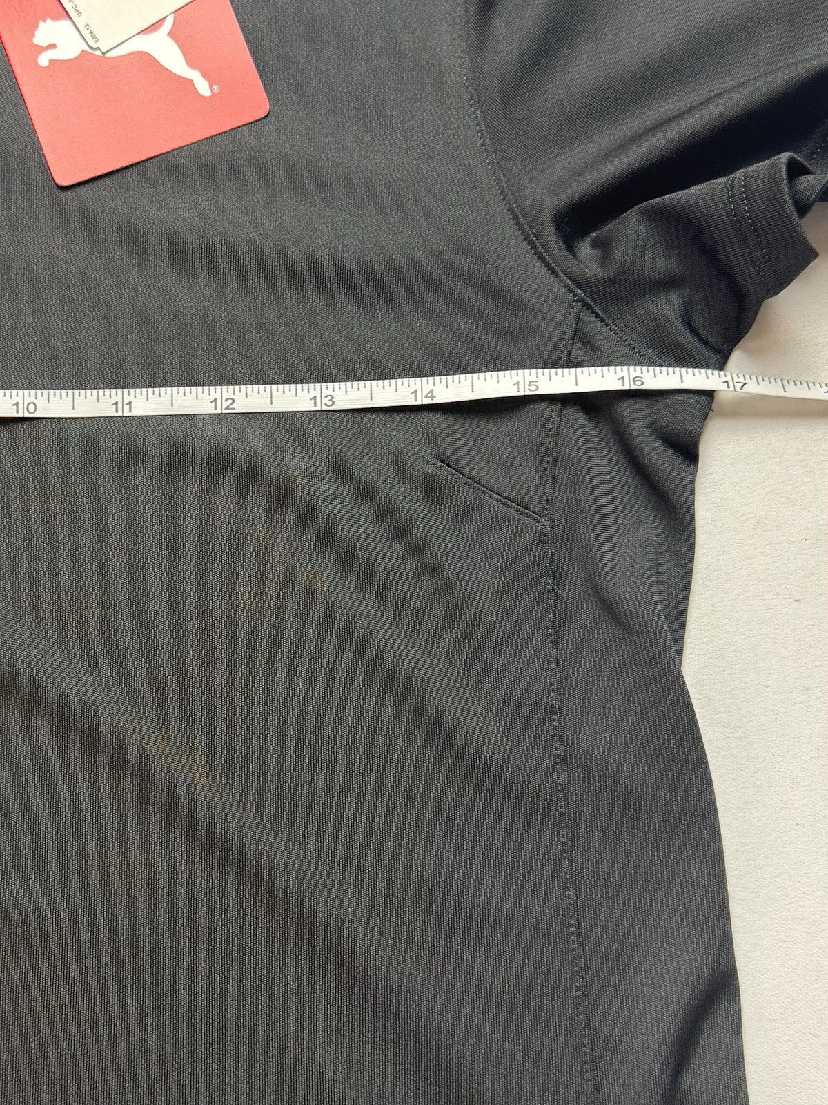 Puma Women’s Golf Shirt Sz S.   (B.146)