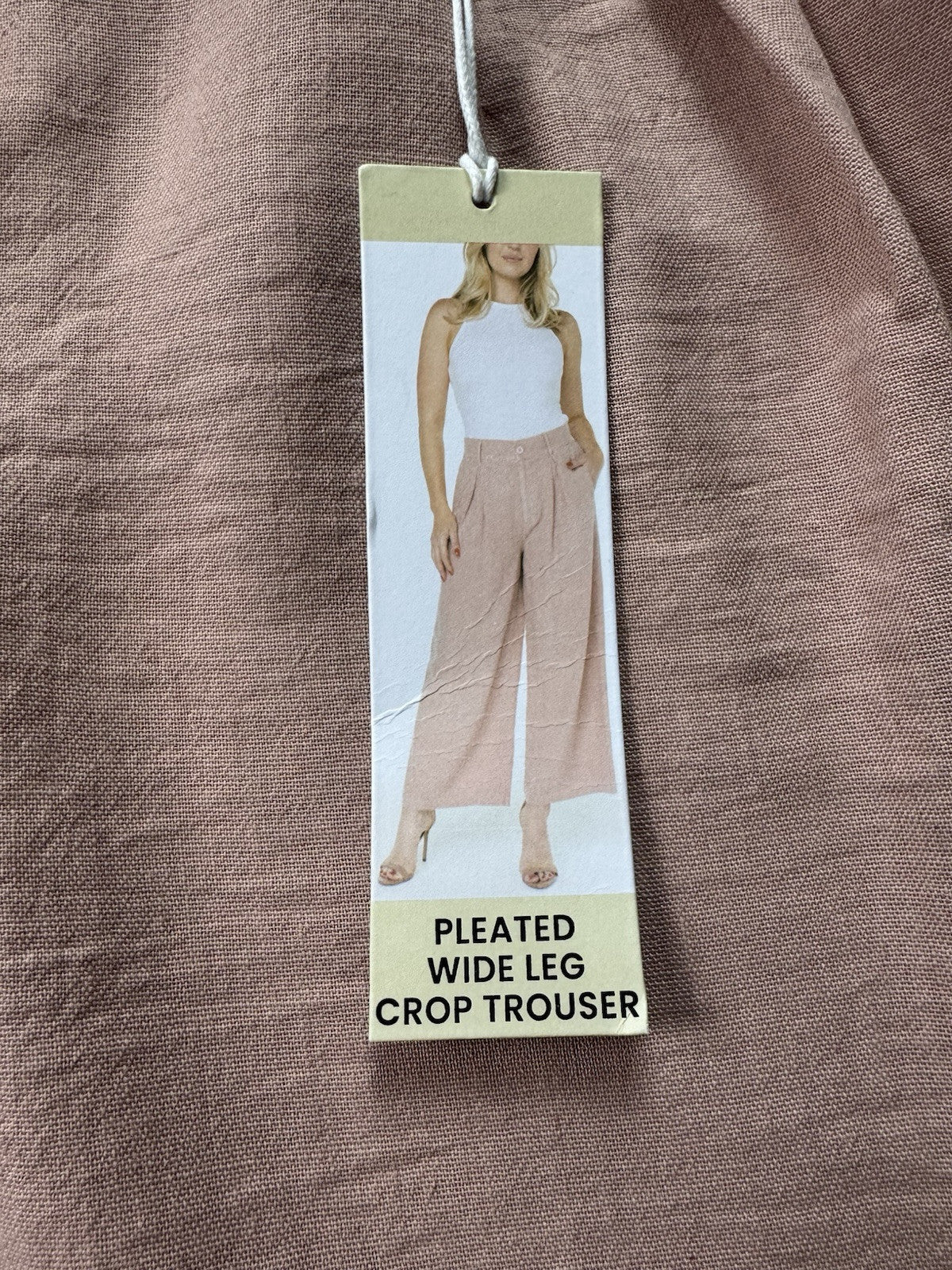 Revery Women’s Wide Leg Crop Trousers Pants Sz M. (B.118)