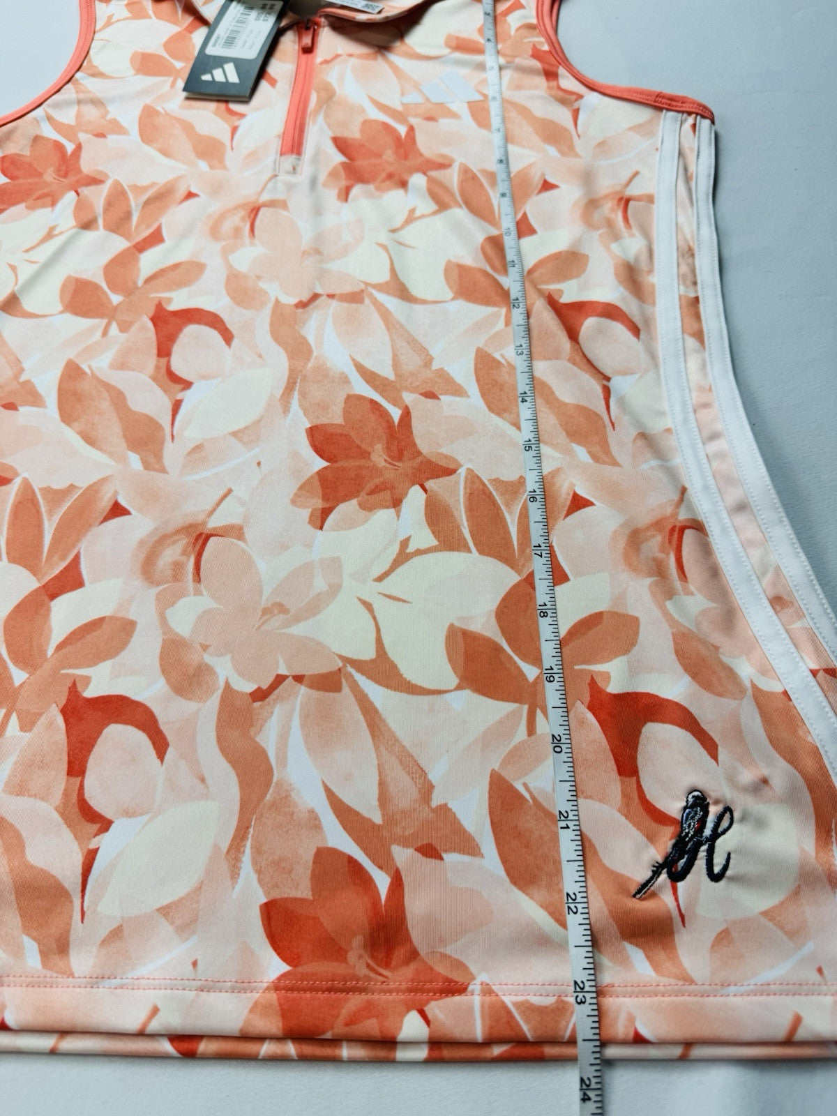 Adidas Women’s Golf Shirt Sleeveless Sz S.    (B.39)