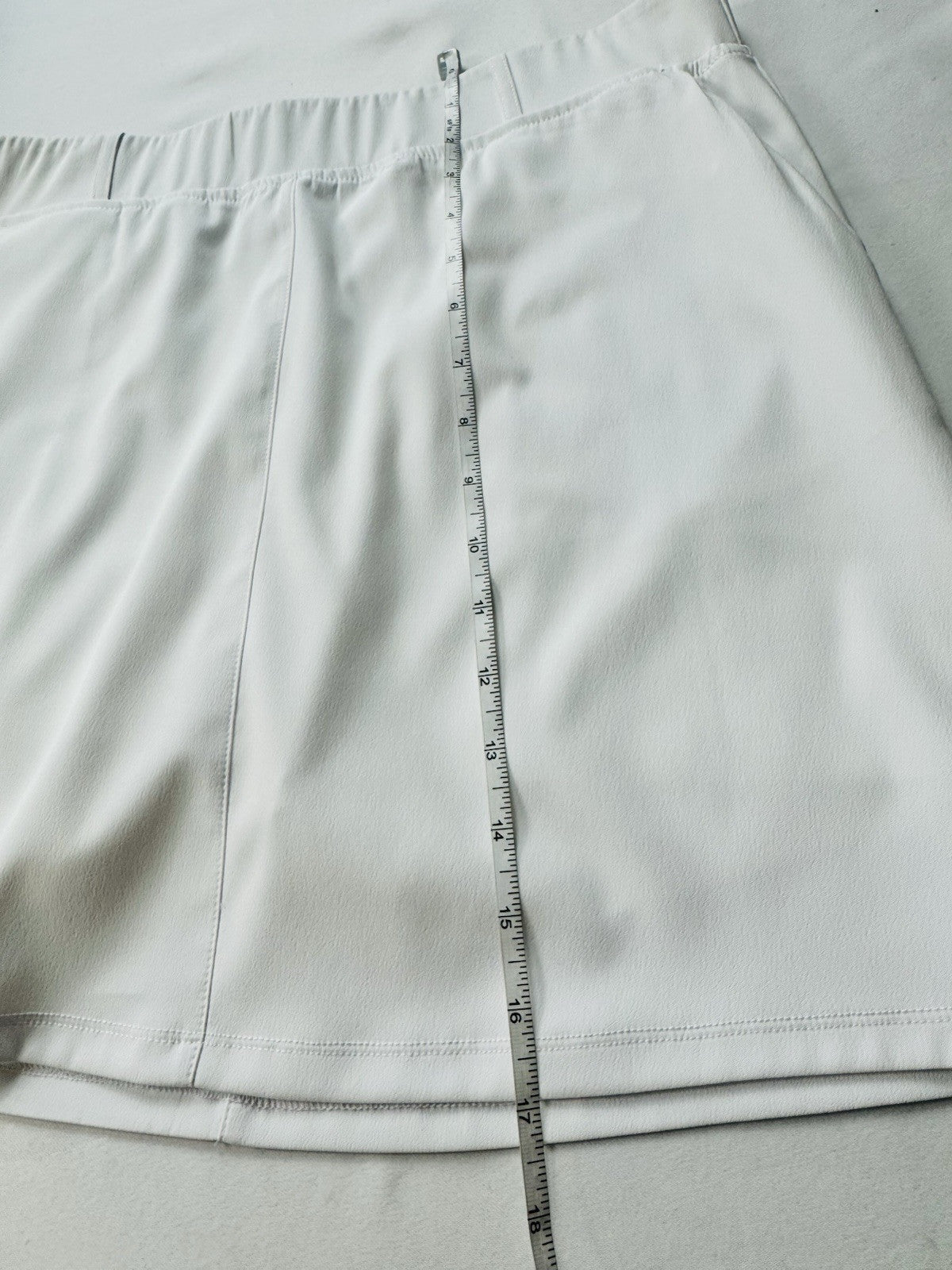 Sport Haley Women’s Golf Skirt Skort Sz M.     (B.44)