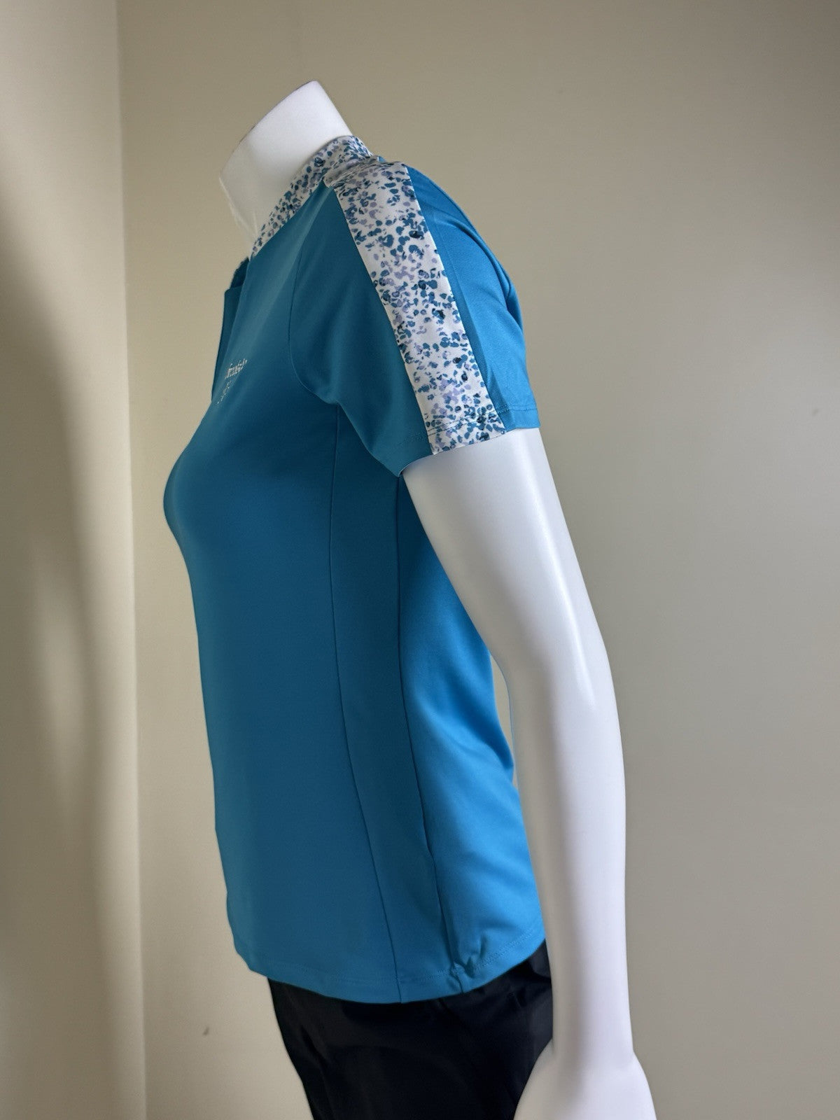 $65 Adidas Women’s Polo Golf Shirt SZ S Climacool  (B.33)