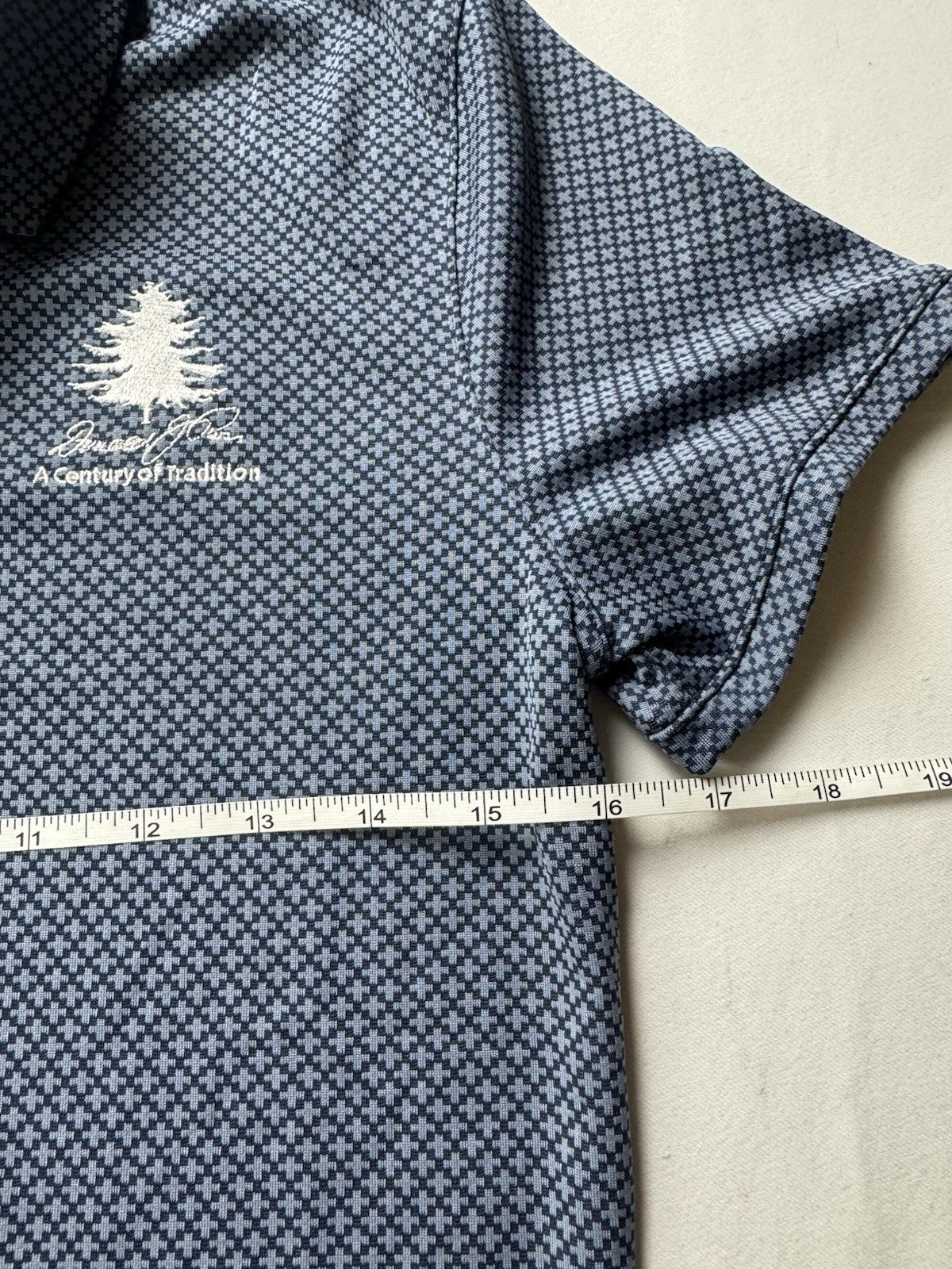 Nike Dri-fit Women’s Golf Shirt Sz S.    (B.39)