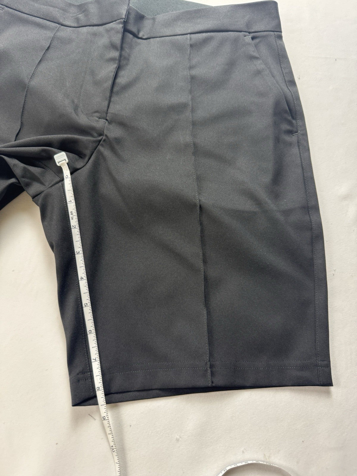 PUMA Women’s Golf Shorts Size S. (B.148)