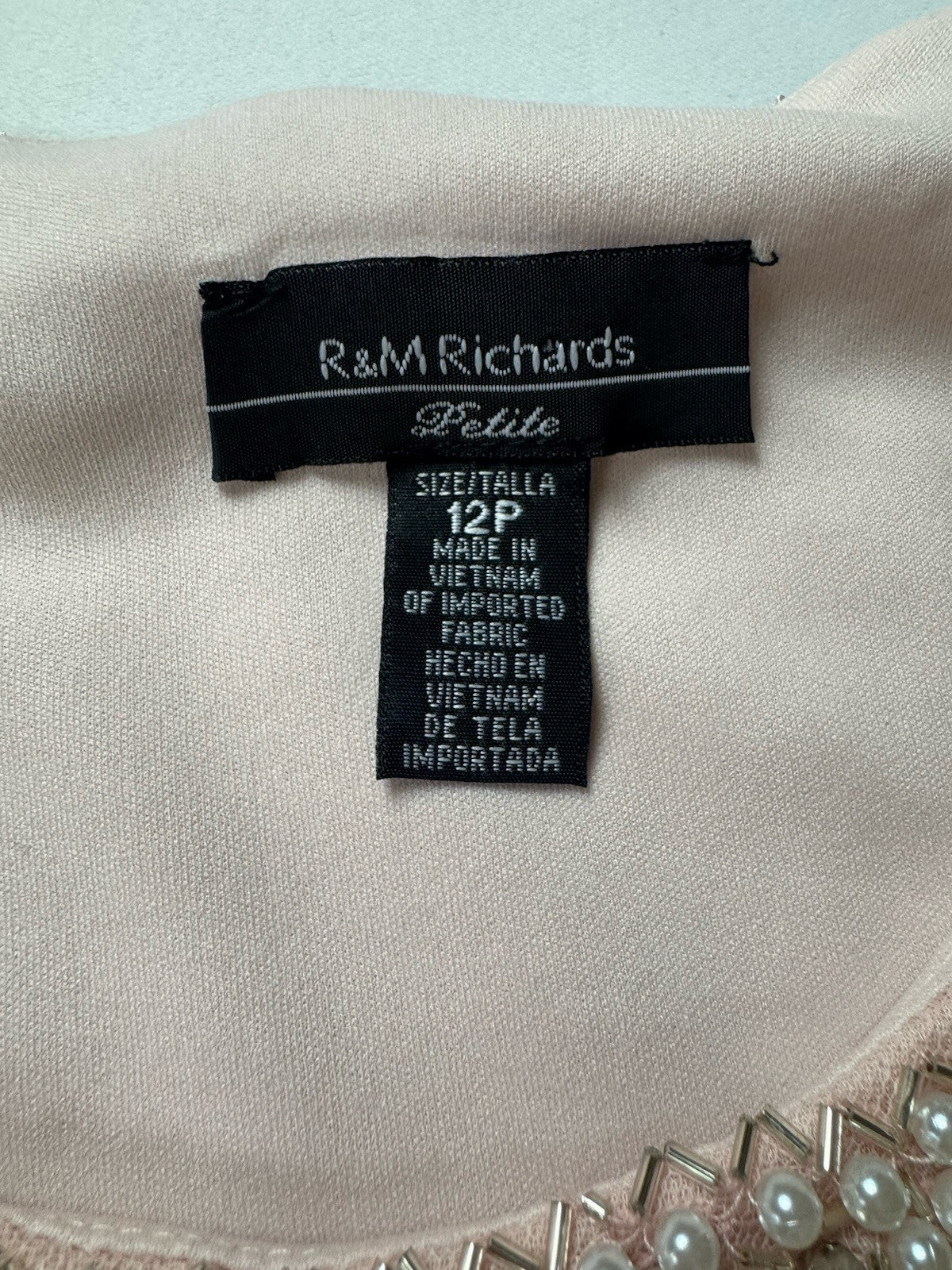 R&M Richards Women’s Lace Pearly Blouse Sz 12P.  (B.94)
