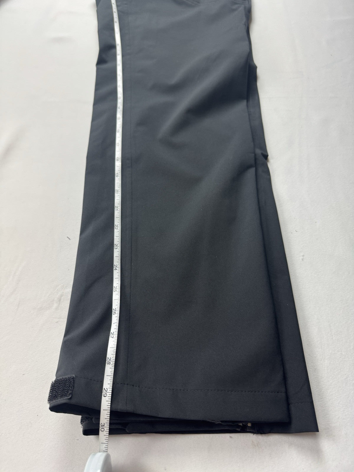 Puma Women’s Golf Pants Sz S.   (B.43)