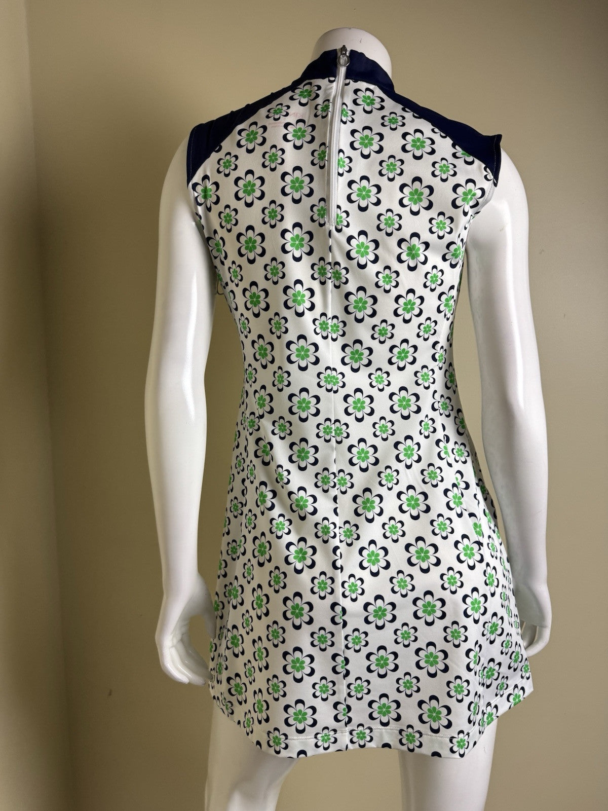 Kinona Golf Dress Pockets Floral Sz XS.   (B.149)