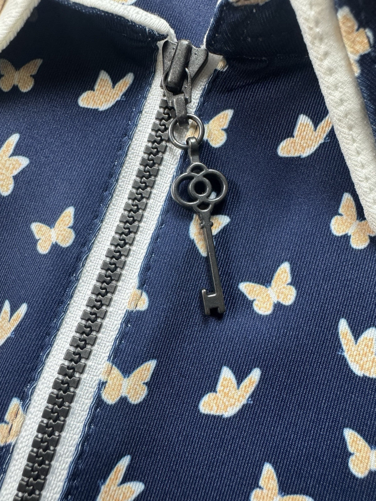 BELYN KEY Women’s Golf Shirt Sz S.    (B.33)