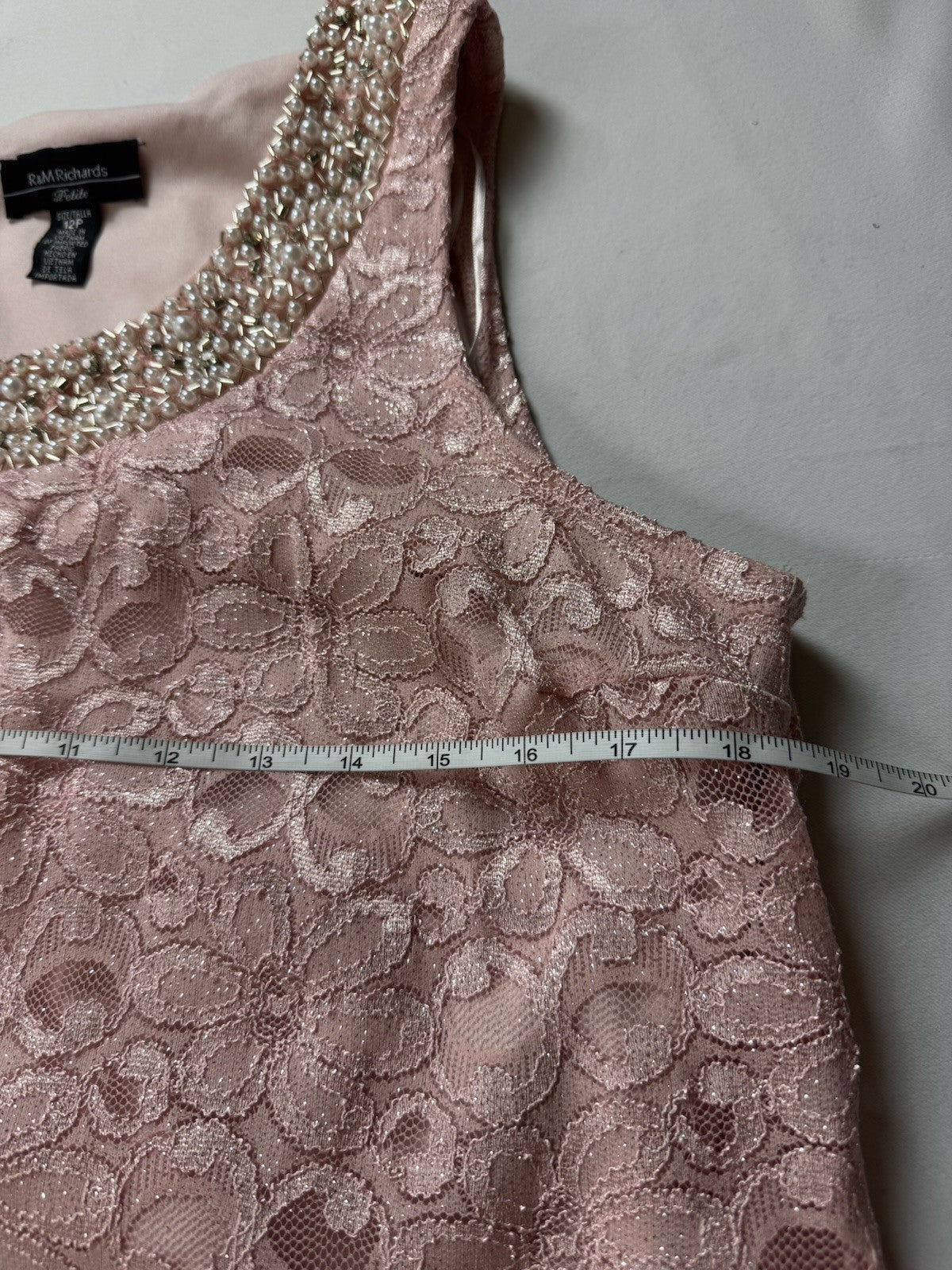 R&M Richards Women’s Lace Pearly Blouse Sz 12P.  (B.94)