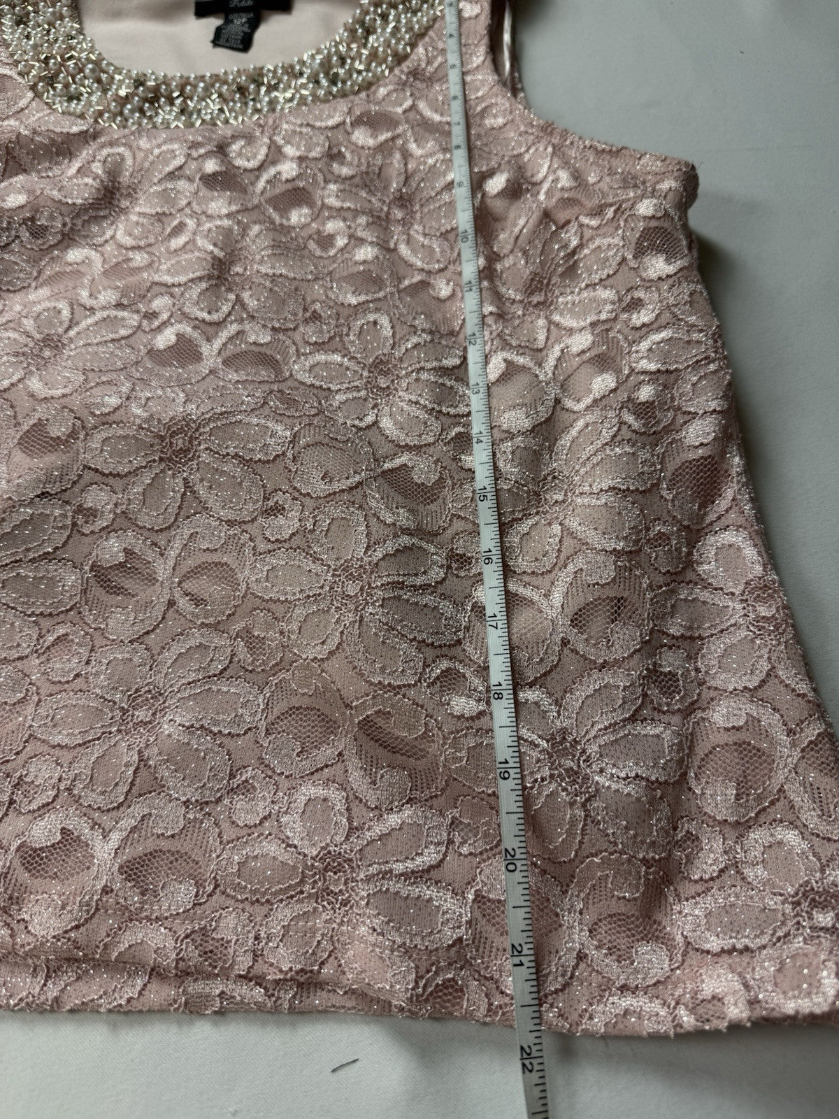 R&M Richards Women’s Lace Pearly Blouse Sz 12P.  (B.94)