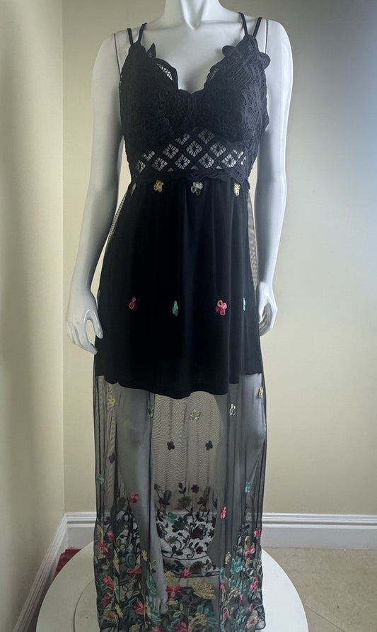 Rebellion Again Women’s Black Lace Floral Embroidered Dress Sz XL. (B.149)
