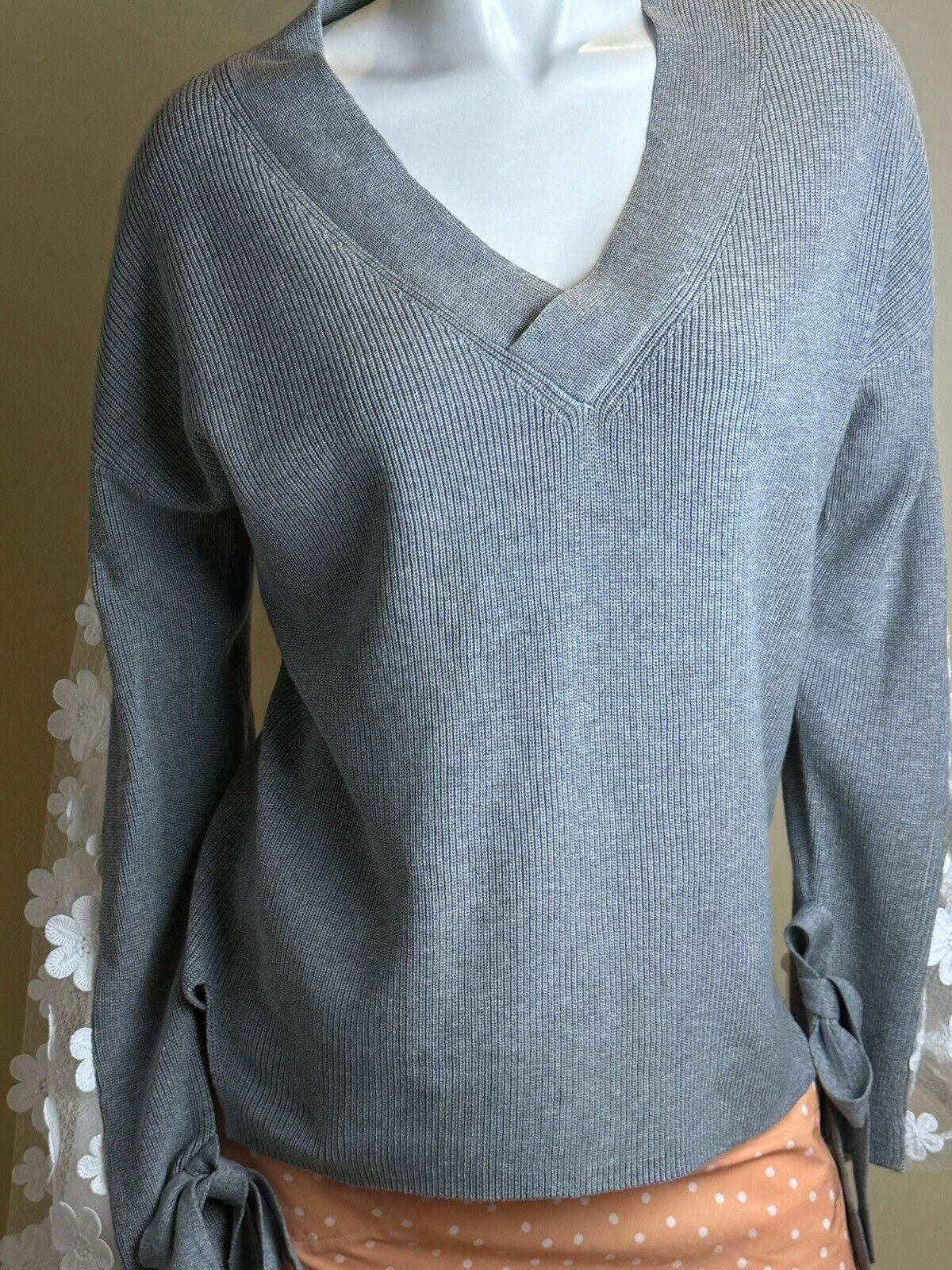 $118 French Connection Women's Gray Sheer Floral Sleeve Sweater Size S