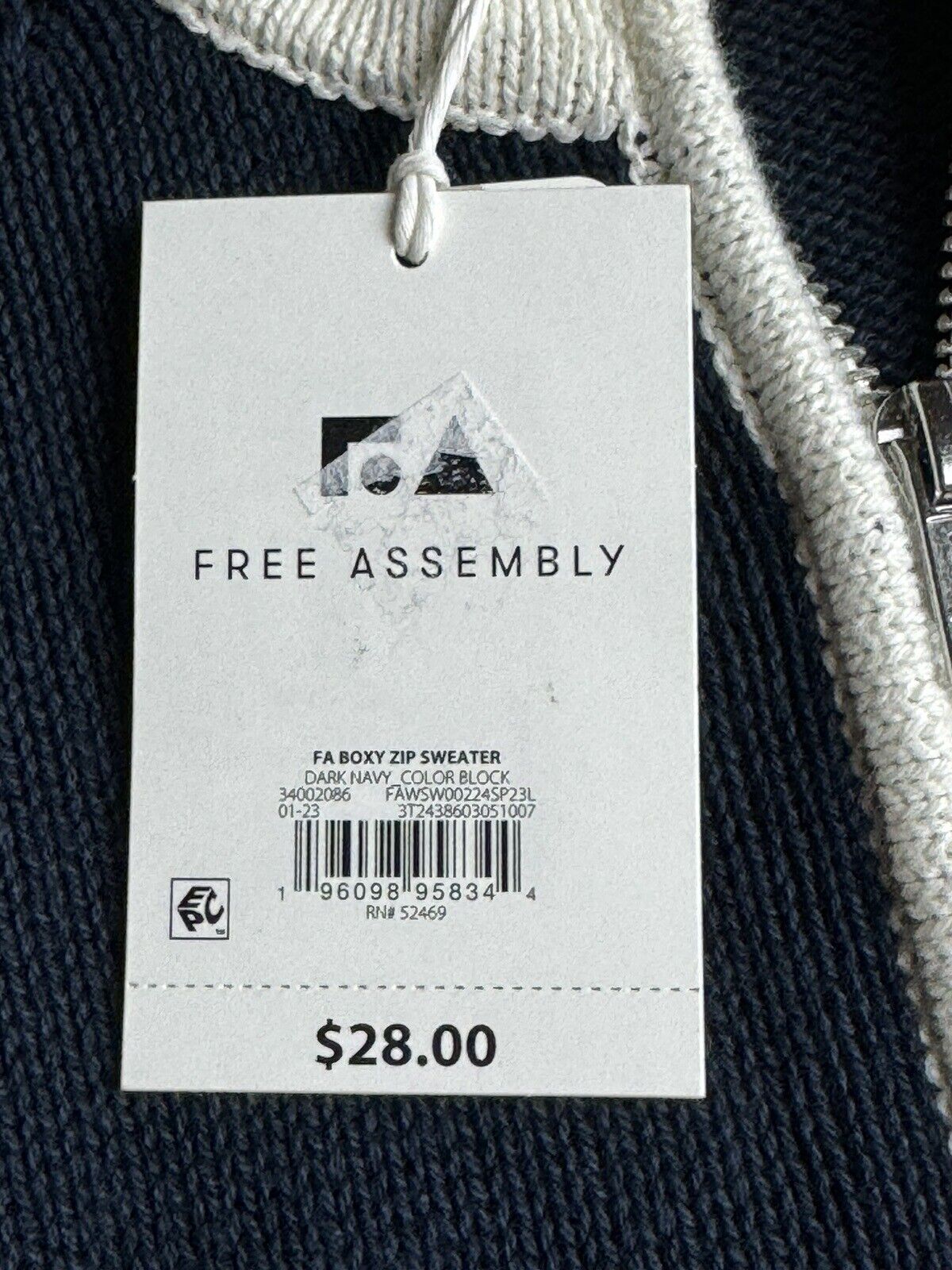 Free Assembly Women’s Sweater Blue Sz 3X.   (60)