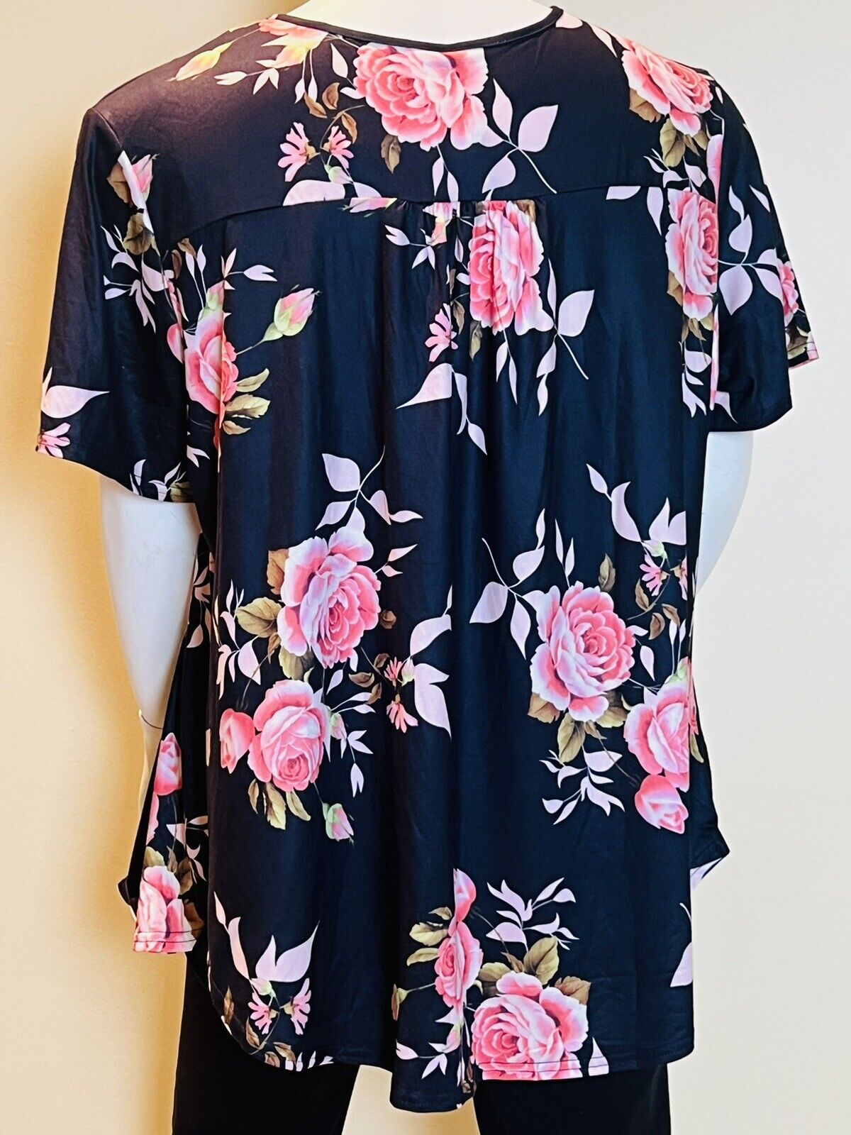 ALLEGRACE Short Sleeve Blouse Sz 4XL Navy w Pink Floral