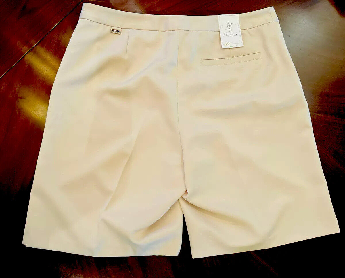 Ashworth Women’s Golf Shorts Beige Size 16