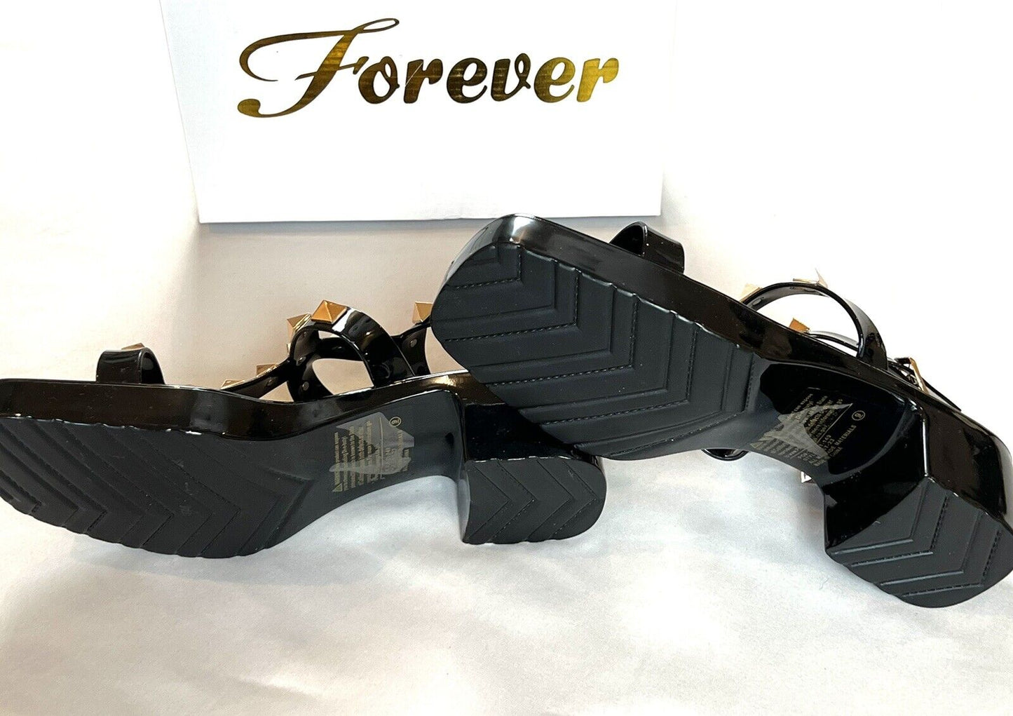 Forever Sandals Black and gold studded Sz 9 hook and loop closure