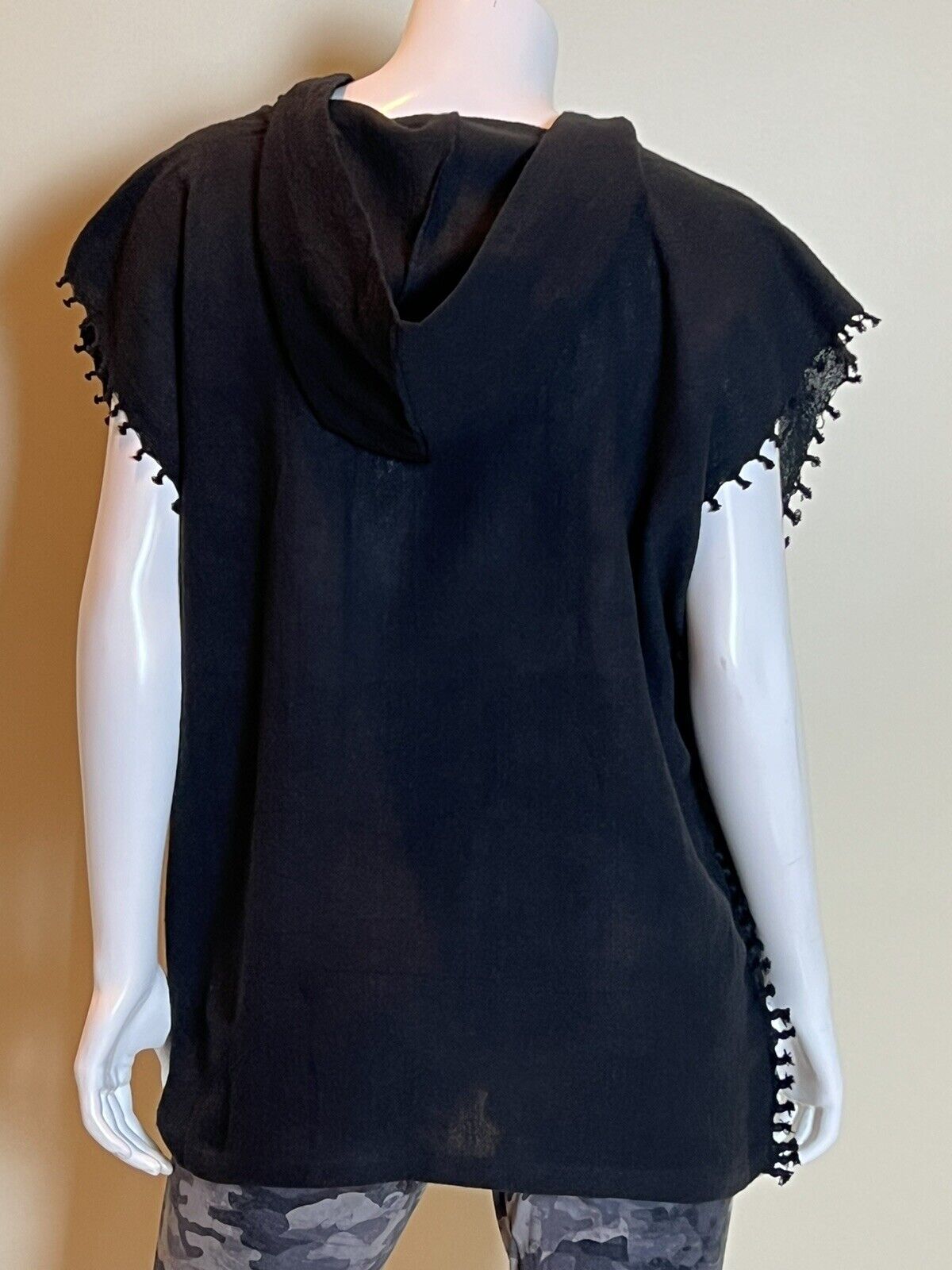 LOVE STITCH Women’s Black Hooded top Sz S/M Blouse (2)