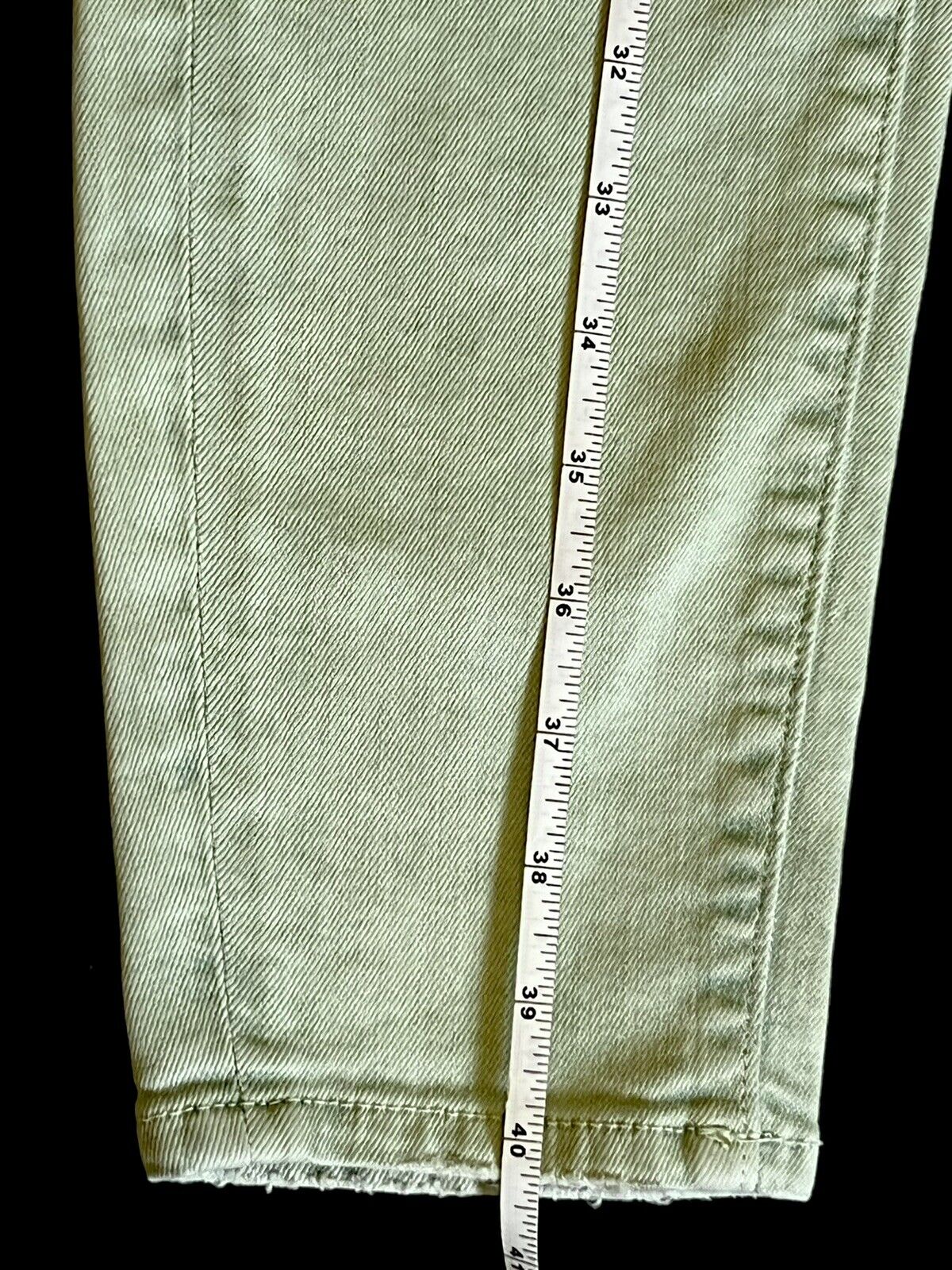 GUESS Jeans Women’s Sz 28 Green $108 Retail