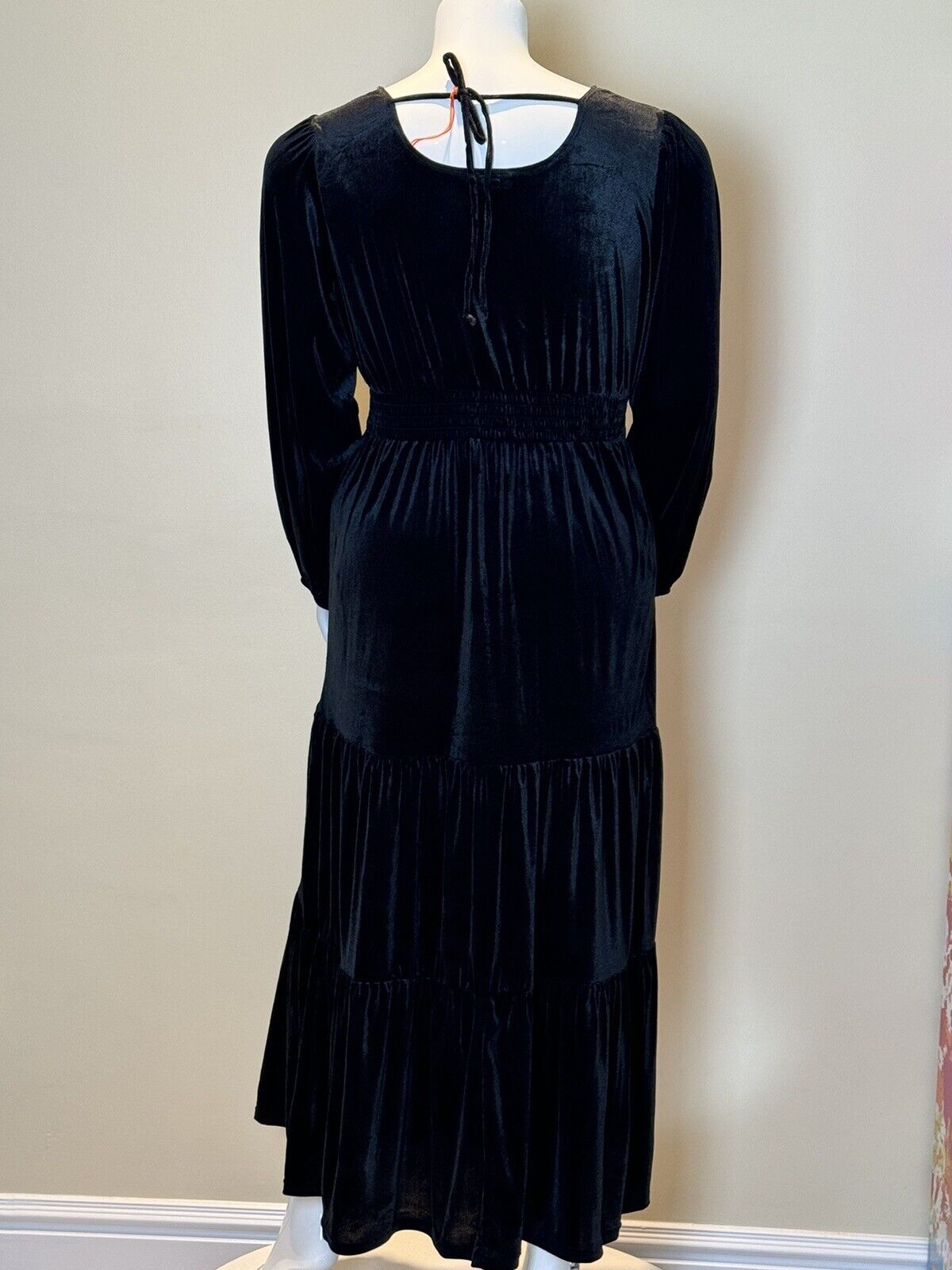 Knox Rose Black Velour Long Sleeve V-Neck Tiered Maxi Dress Sz XL. (64)