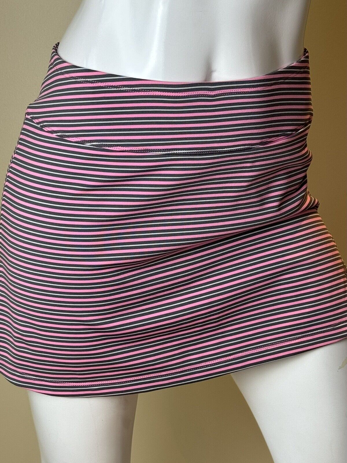 Jofit Women’s Golf Skirt Sz S   (44)