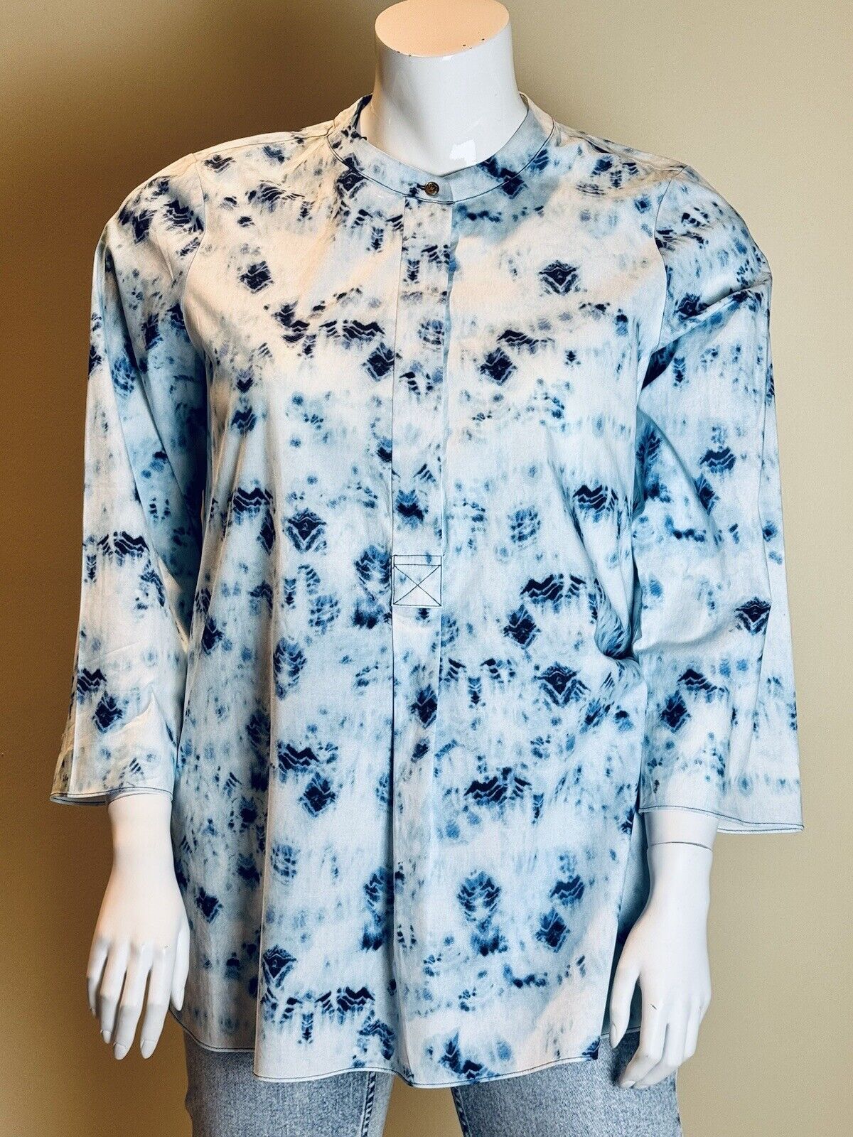 Donna Karan Women's New York Shirt Sz L Sand Sea and Sky Top Blouse Blue ((68)