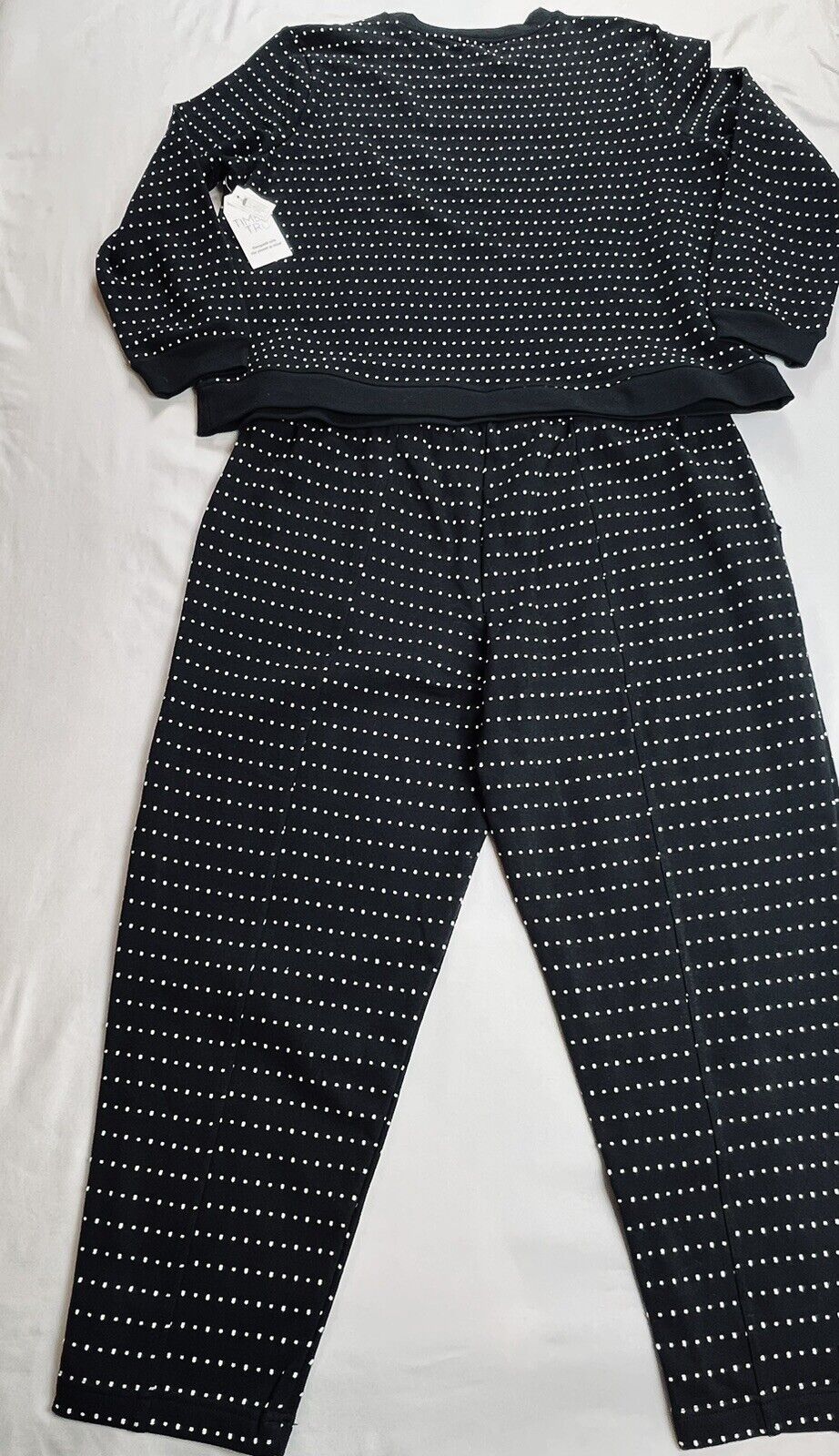 Time and Tru Women’s Black Sz 2XL 2pc Set Pant Top Black White Dots Sweater