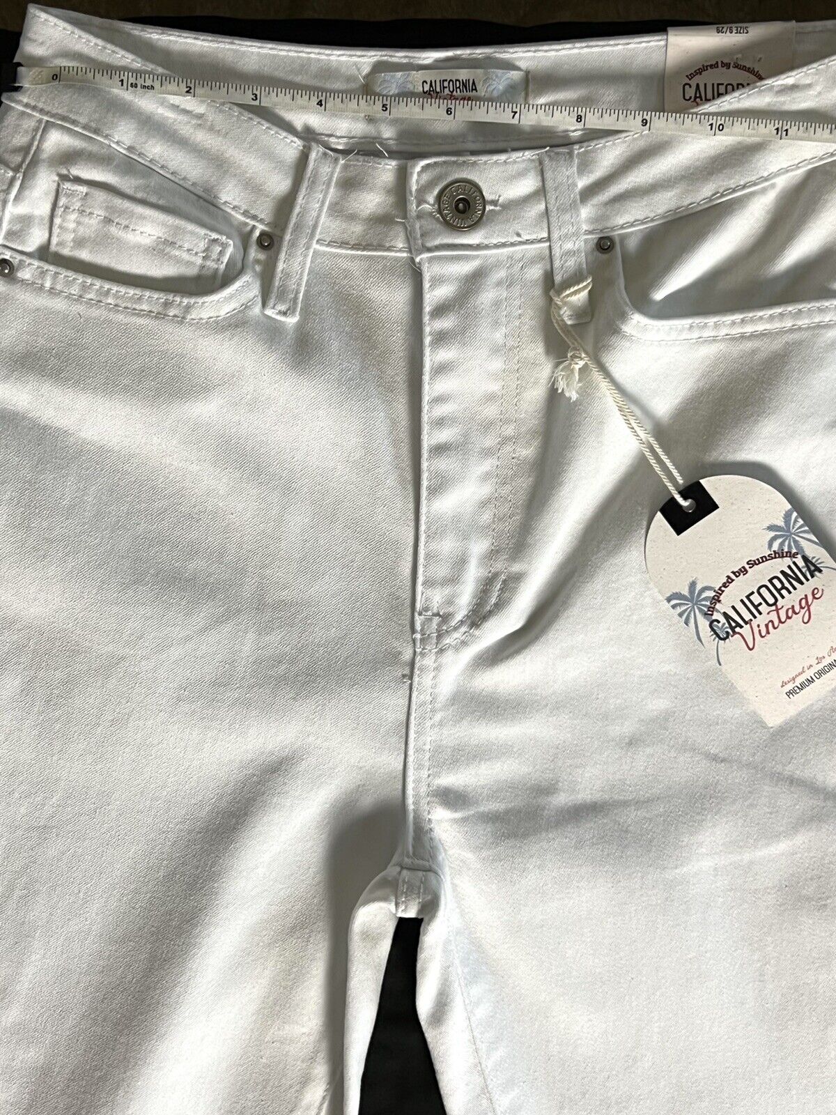 California Vintage Women's Ripped White Jeans Sz 9/29