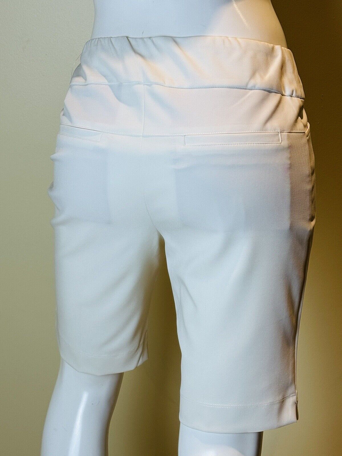 IBKUL Women's Golf Shorts UPF 50+ Size 6