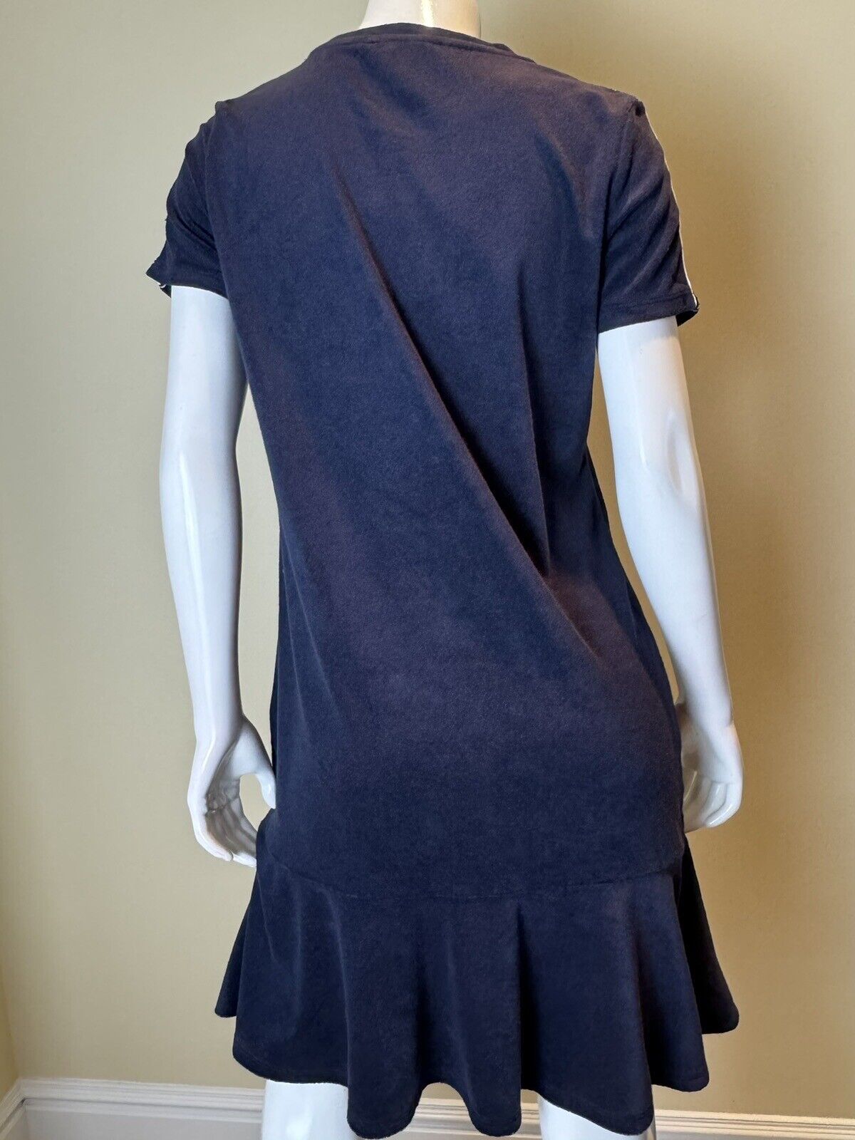 DKNY Women’s Sz M Navy Dress Ruffle.    (58)