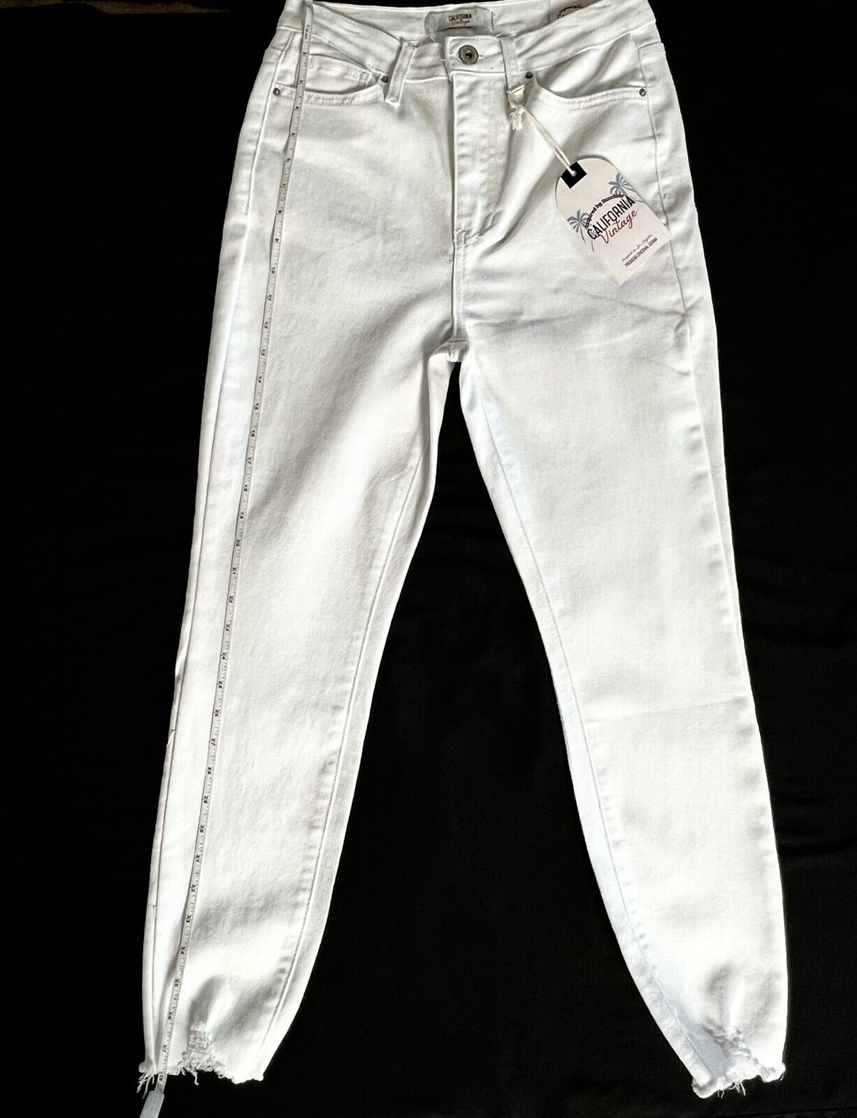 California Vintage Women's Ripped White Jeans Sz 9/29