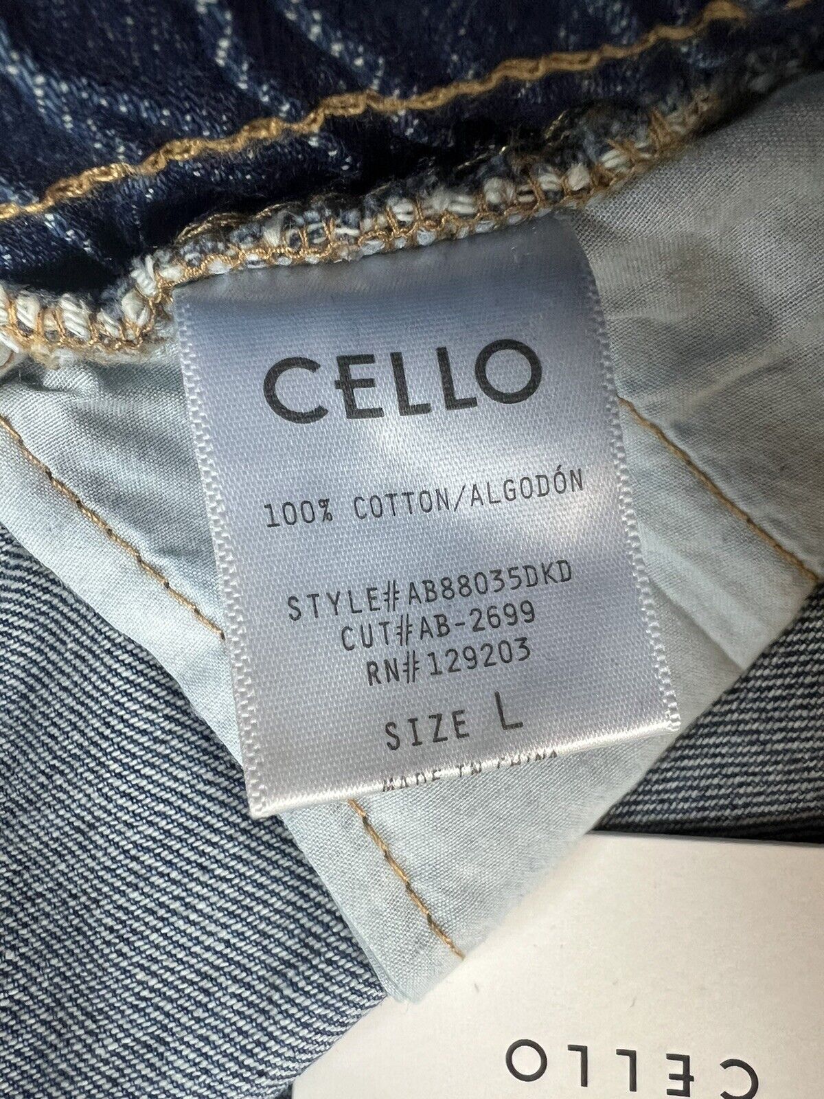 Cello Jeans Women’s Size L Distressed Blue