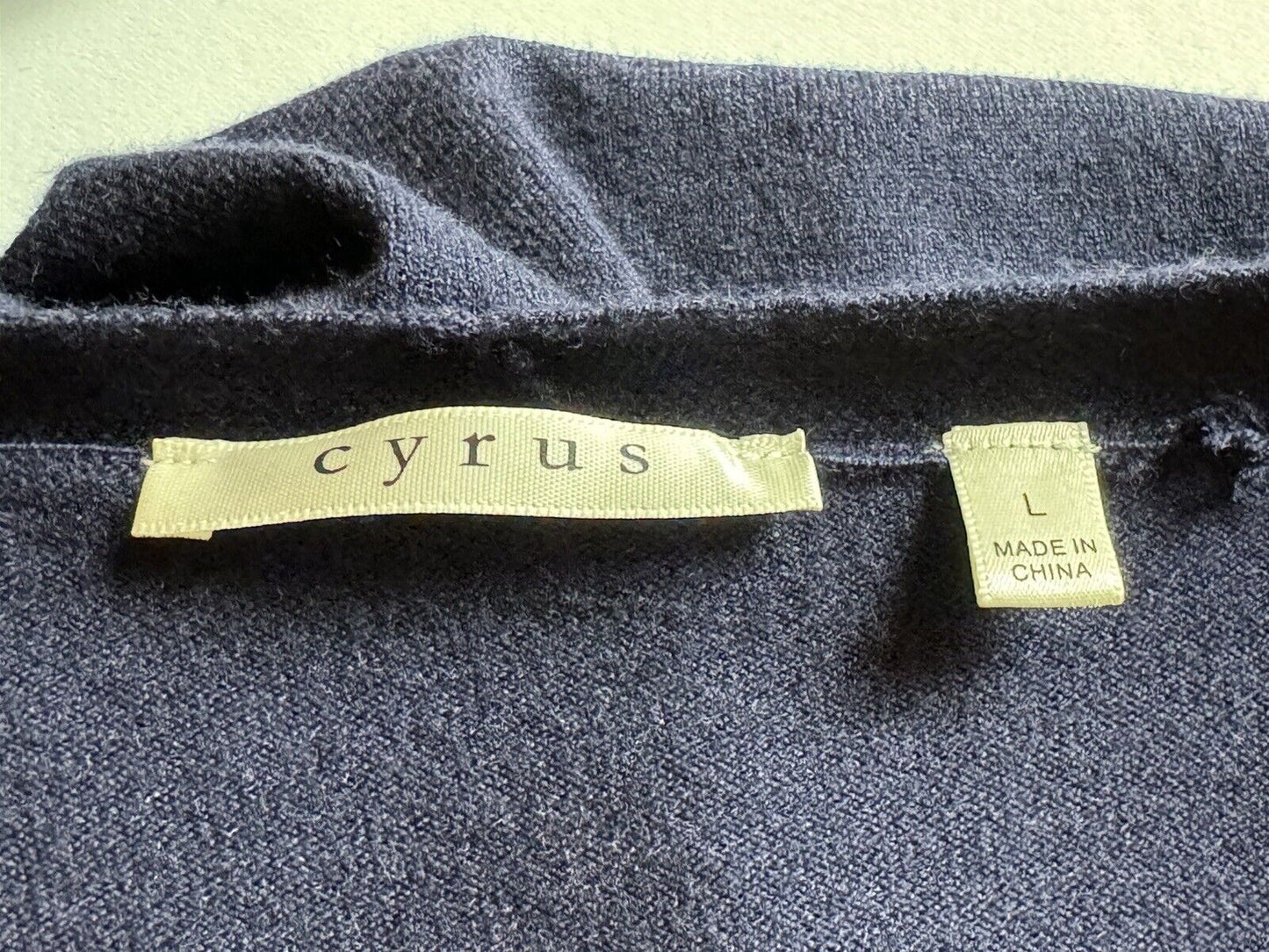 Cyrus Women’s Navy Cardigan Size L  (77)