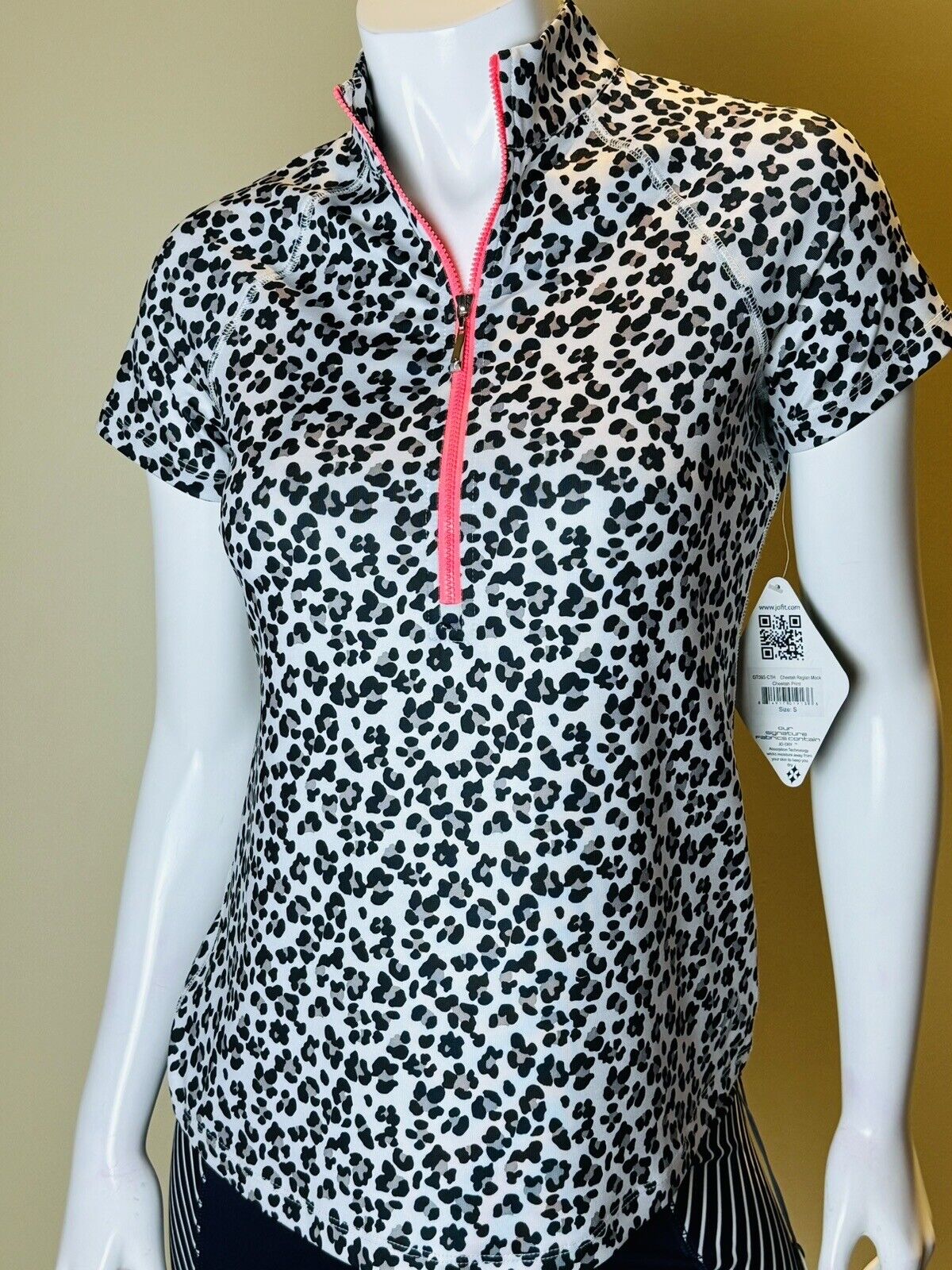 JOFIT Women's Golf Shirt/Top Size S  Leopard.  (57)