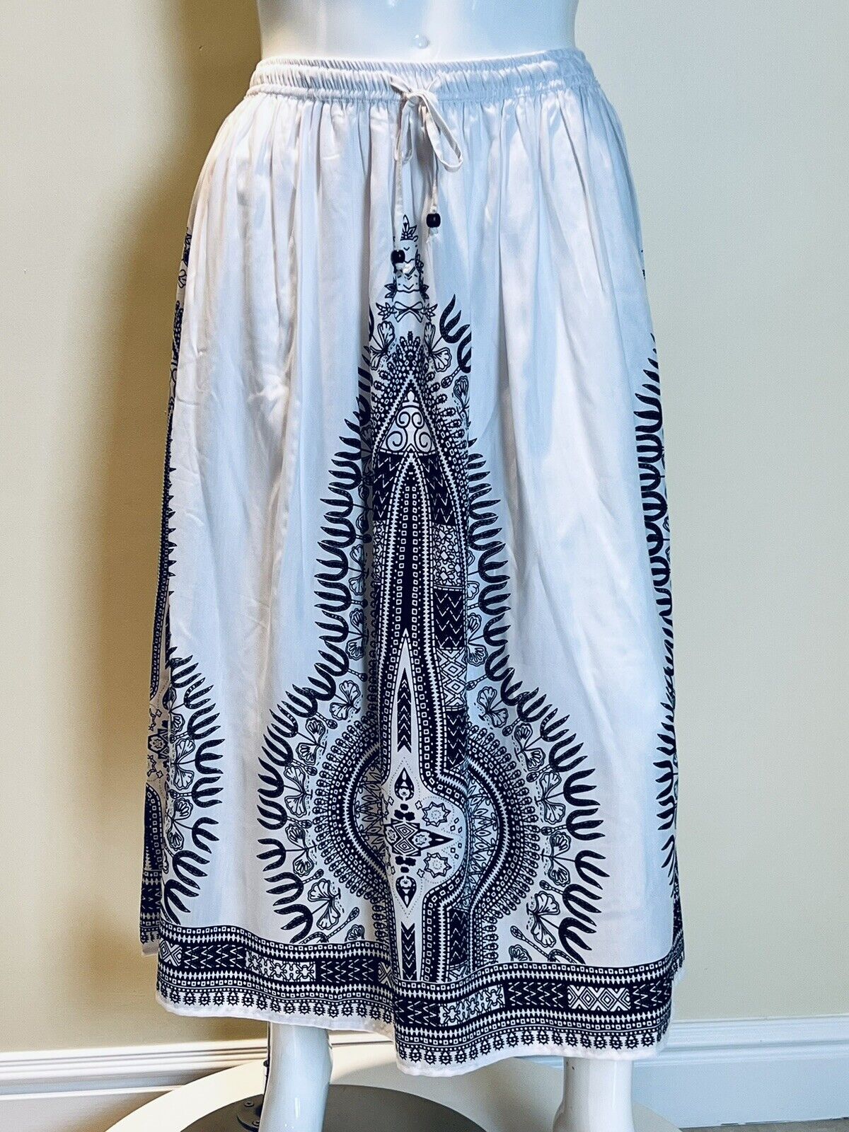 Gypsie Blu Boho Maxi Skirt White Black Mandala Sz XL Elastic Waist (9)