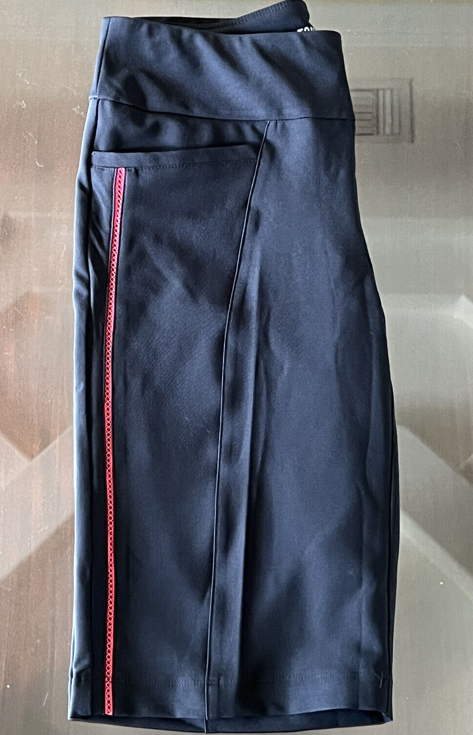 TAIL Tech Women’s Golf Shorts Sz 4 Black w/Red Trim