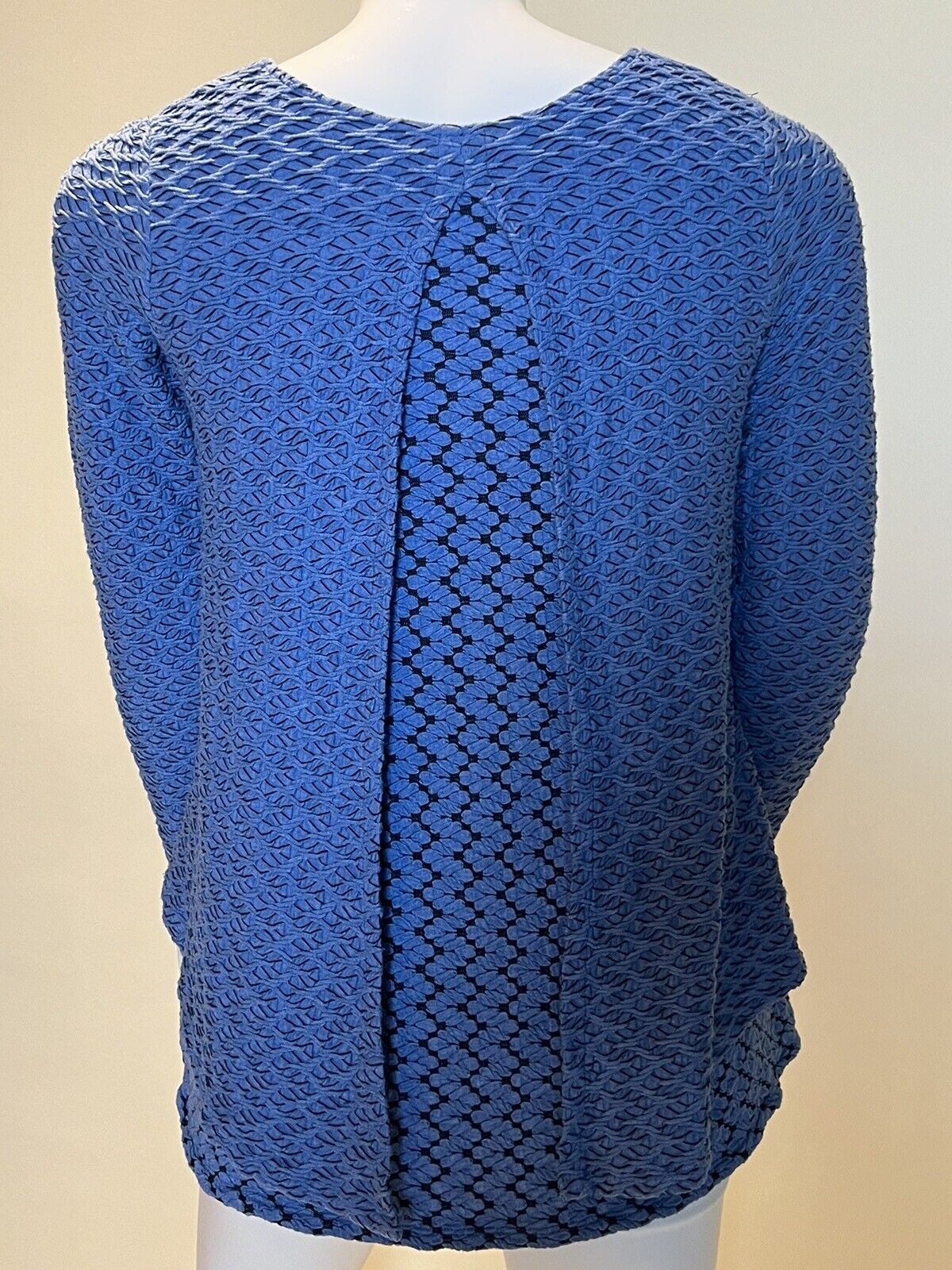 UBU I’ll be me Women’s Blue Blouse Sweater Sz L Top (11)