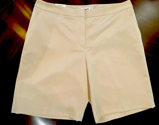 Ashworth Women’s Golf Shorts Beige Size 16