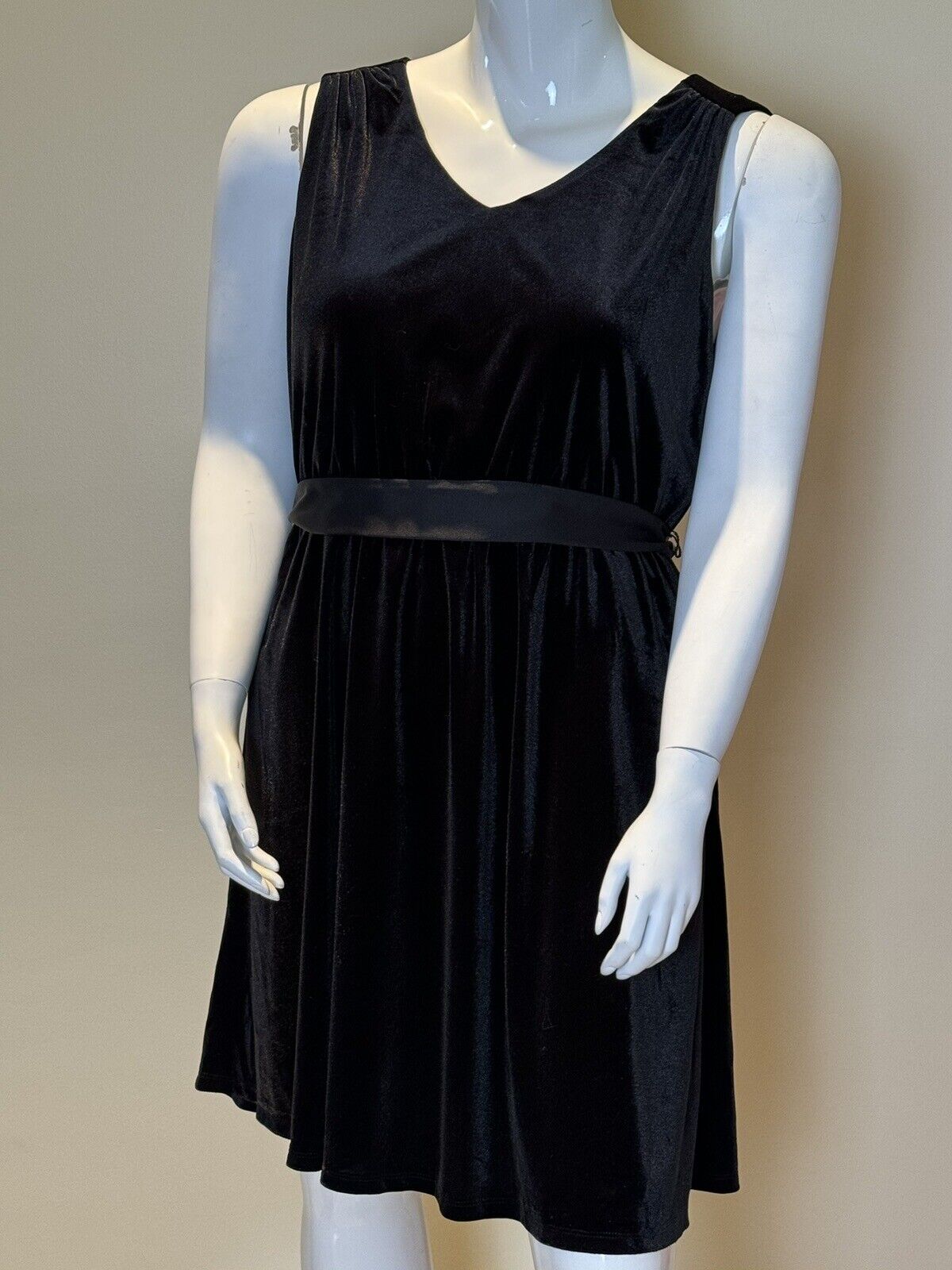 Draper James Rsvp Velvet Black Dress Sz XL  (60)