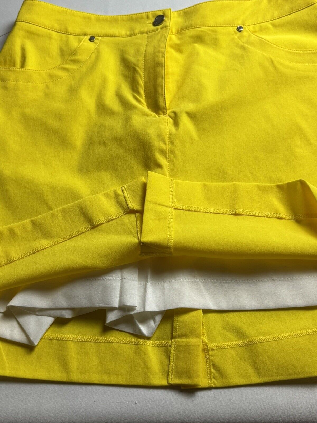 LOHLA Sport Golf Skort Yellow Skirt Sz 8    (62)