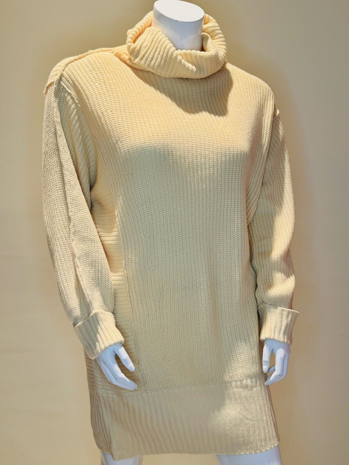 BTFBM Women’s Oversize Yellow Pull Over Top Dress Sweater Sz XL.  (71)