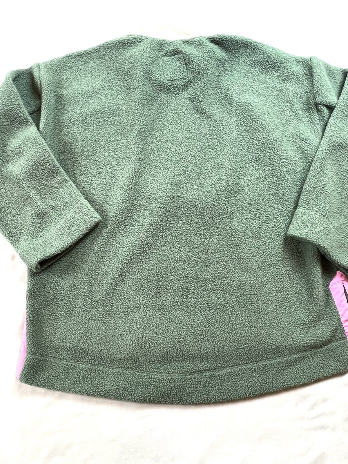 Free Assembly Women’s Sweater Green with Pink Sz L