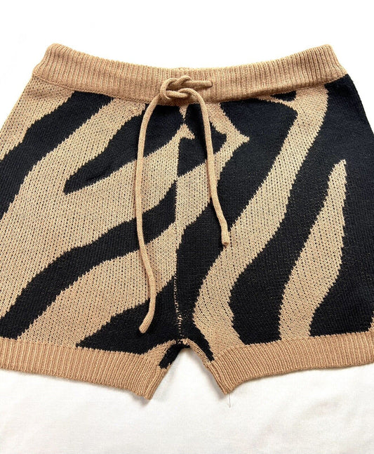 Full Circle Trends Brown Black Knit Shorts Animal Prints Sz L