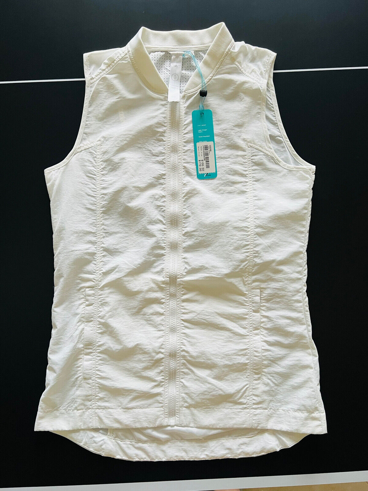 LevelWear Golf Women’s Size M Zippered Golf Vest White $170 MSRP