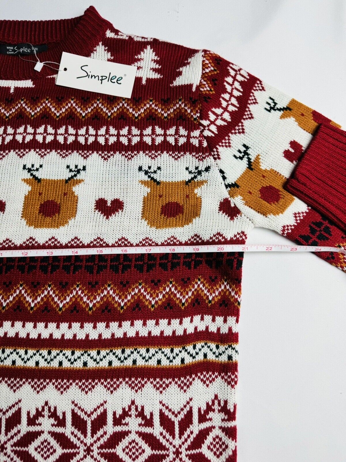 Simplee Sweater Knitted Red Reindeer Pattern Sz S.       (76)