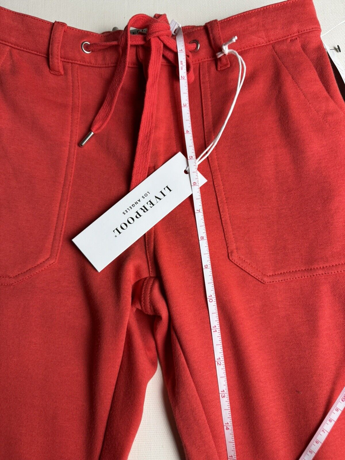 Liverpool Women’s Size 6 Red Joggers.   (02)